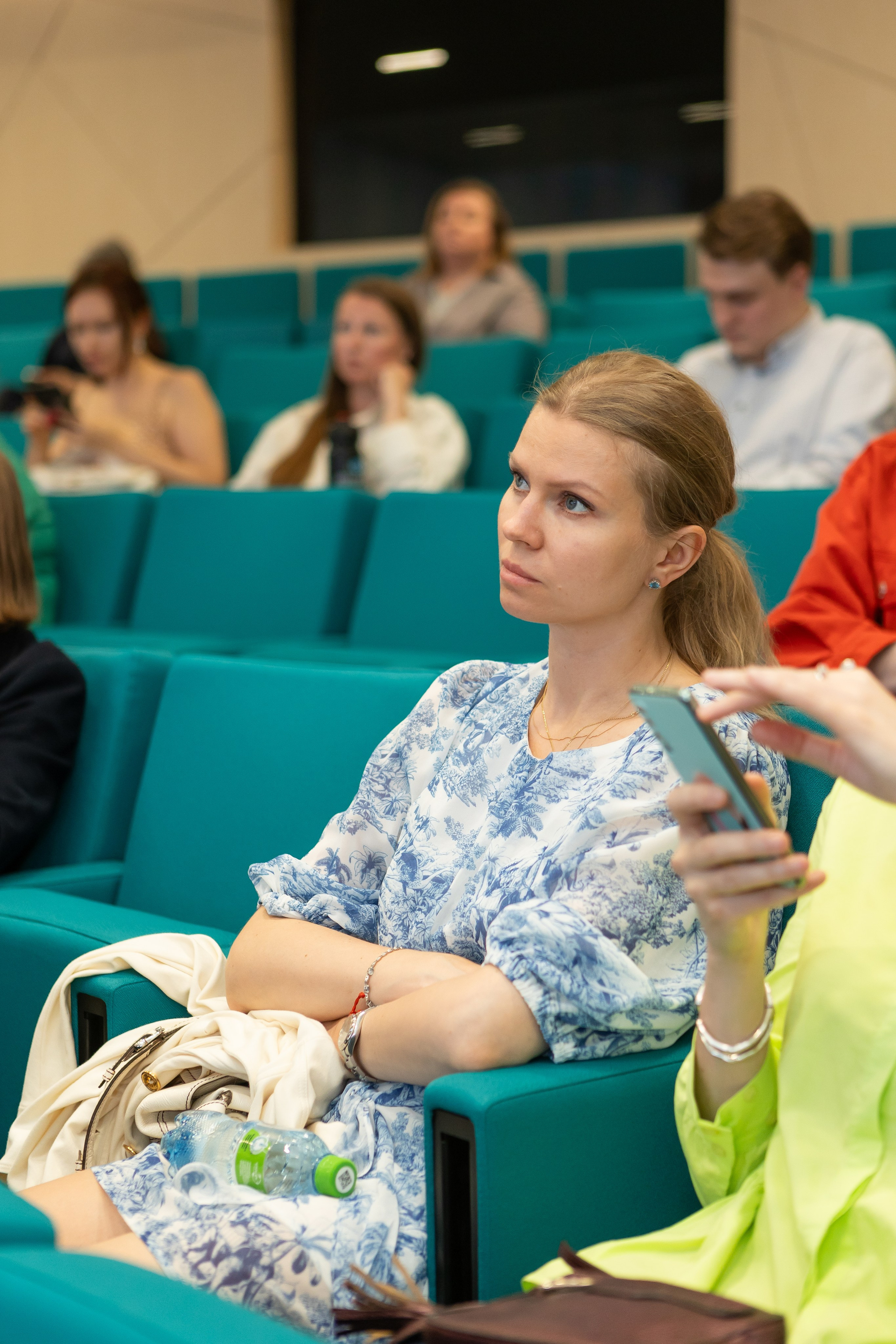 Гостевой визит в «зеленый» офис Сибур. Портретный творческий фотограф в Москве Надя Дудник