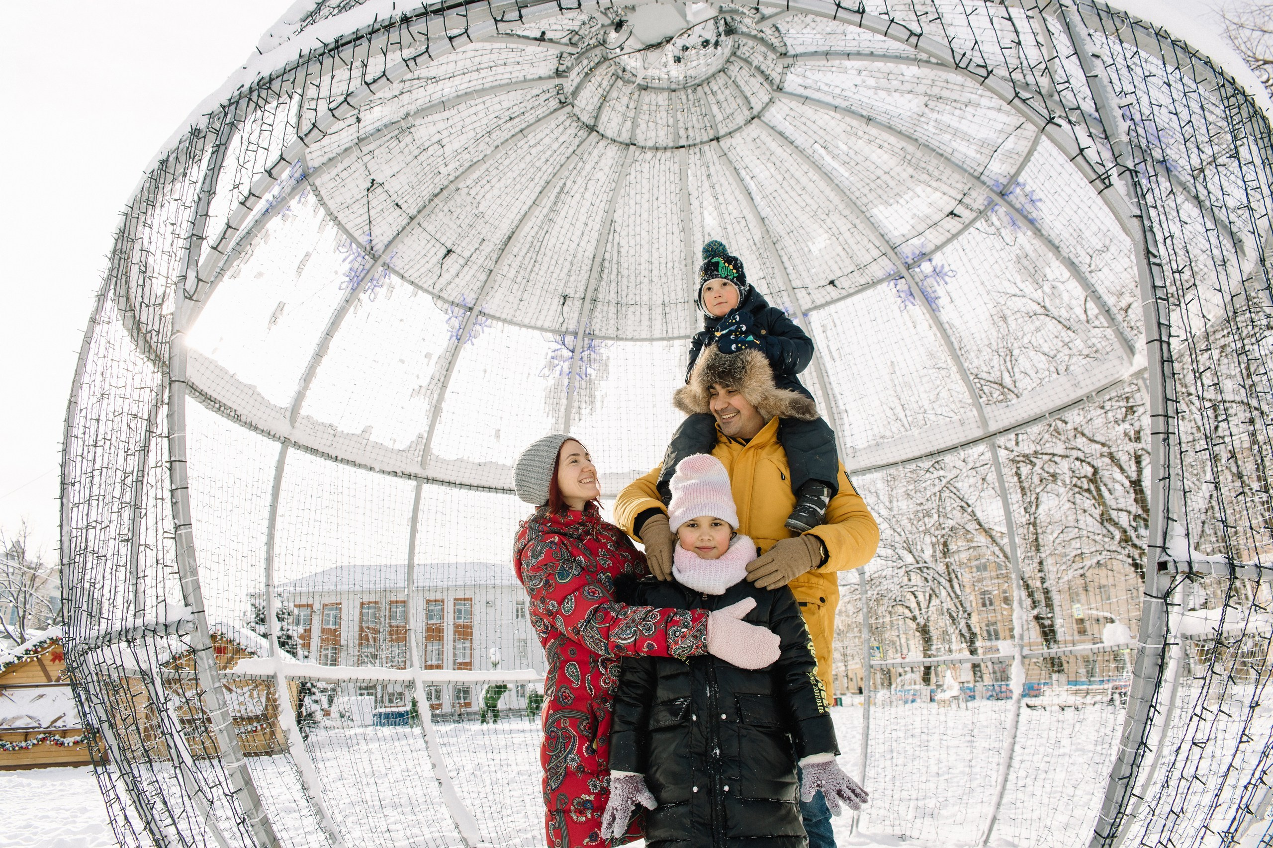 Зимняя семейная фотосессия в Майкопе. Семейный и свадебный фотограф в Майкопе Михаил Мартиросян