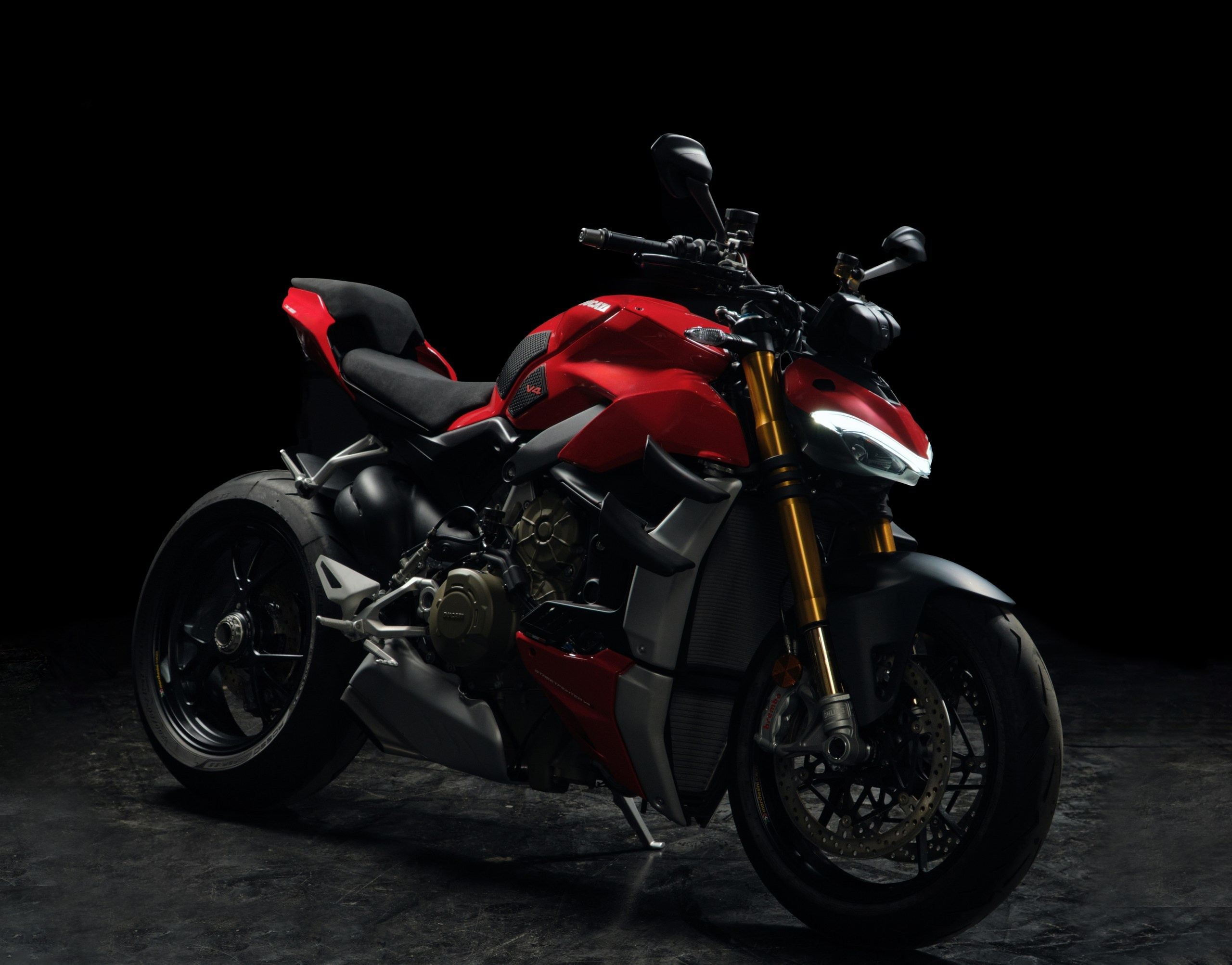 Фотосъемка для мотоблогера Сергея Кузнецова. Профессиональный фотограф в Москве — Максим Дьяконов