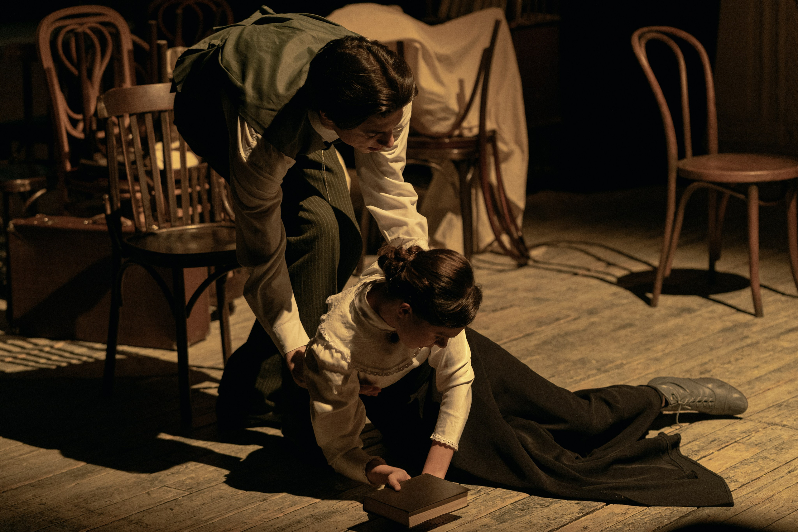 Антоновки. Реж. Виталий Любский. Antonovki, dir. Vitaliy Lybskiy. Фотограф Ирина Соколенко Санкт-Петербург