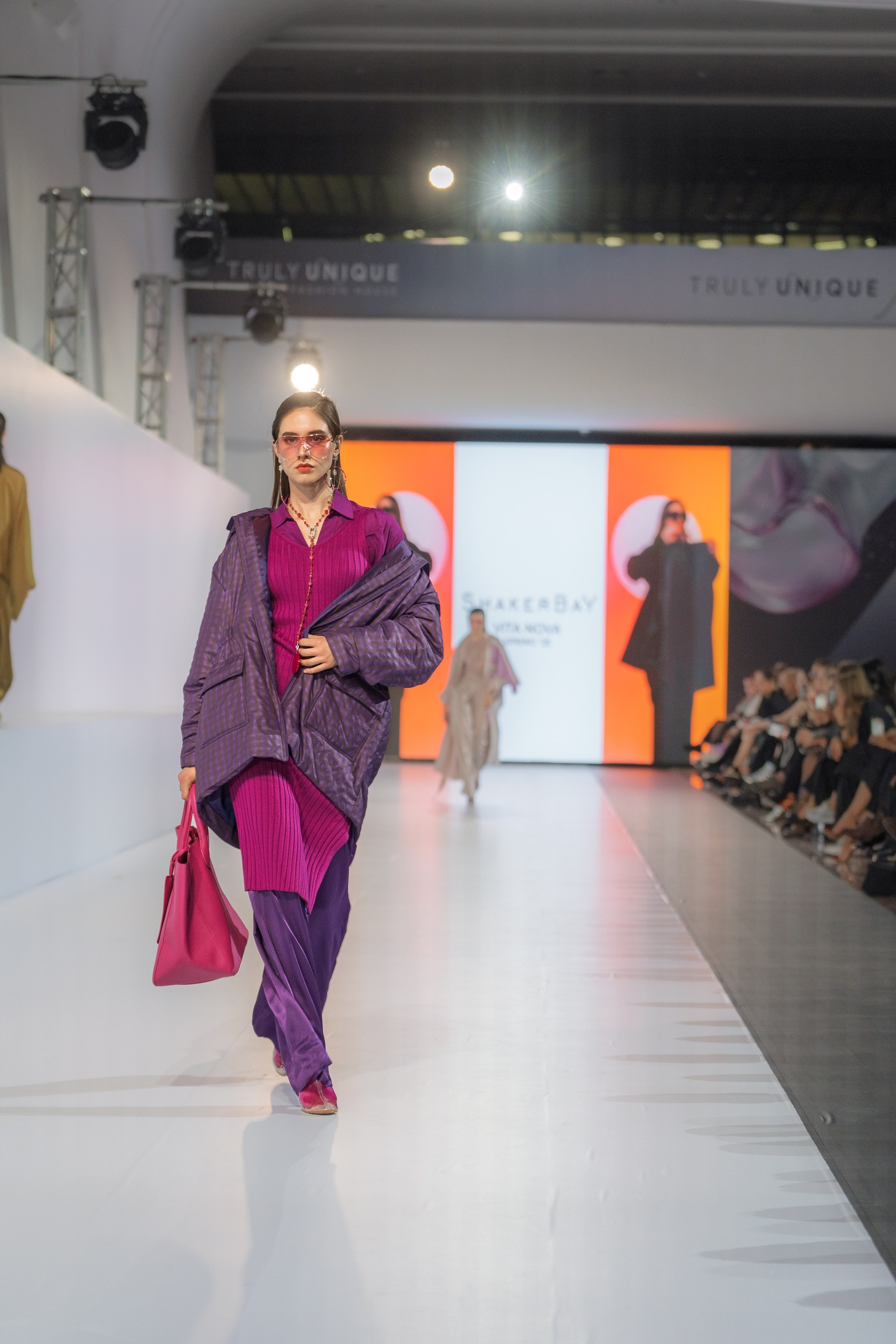 Shakerbay Vita Nova. Сайт Алматинского НЮ АРТ, будуар и фэшн фотографа Дениса Карпенко