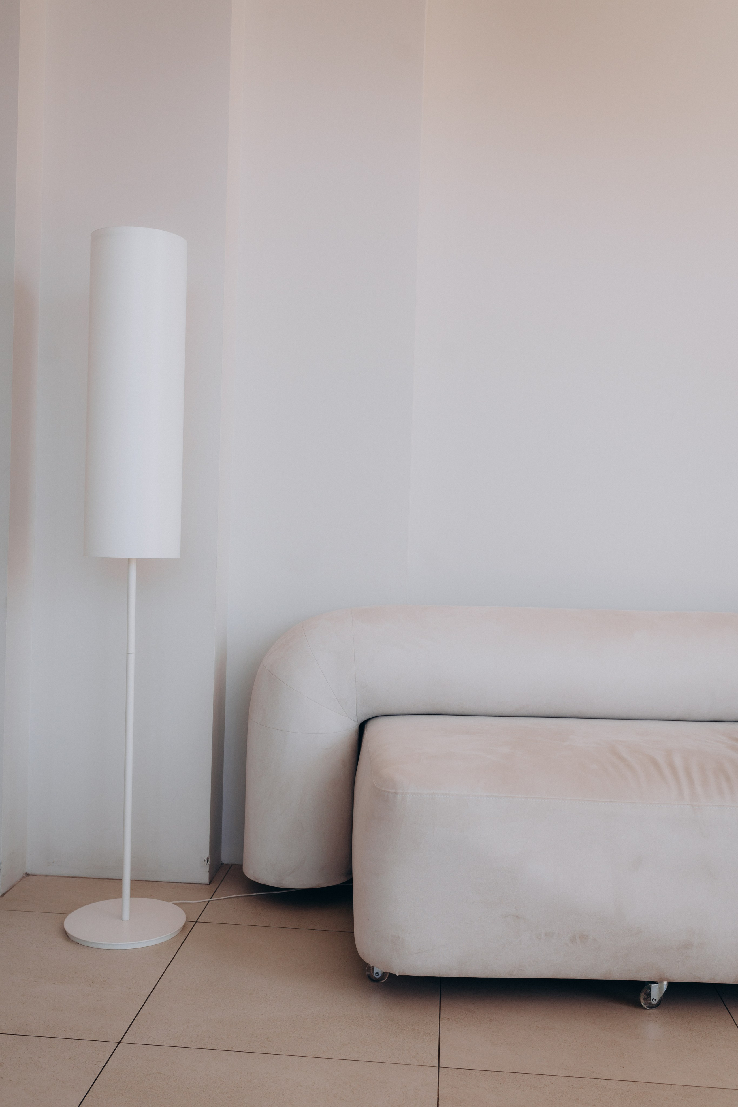 Фотосессия для контента салона красоты Бровико. Фотограф в Санкт-Петербурге Разиля Идиятуллина