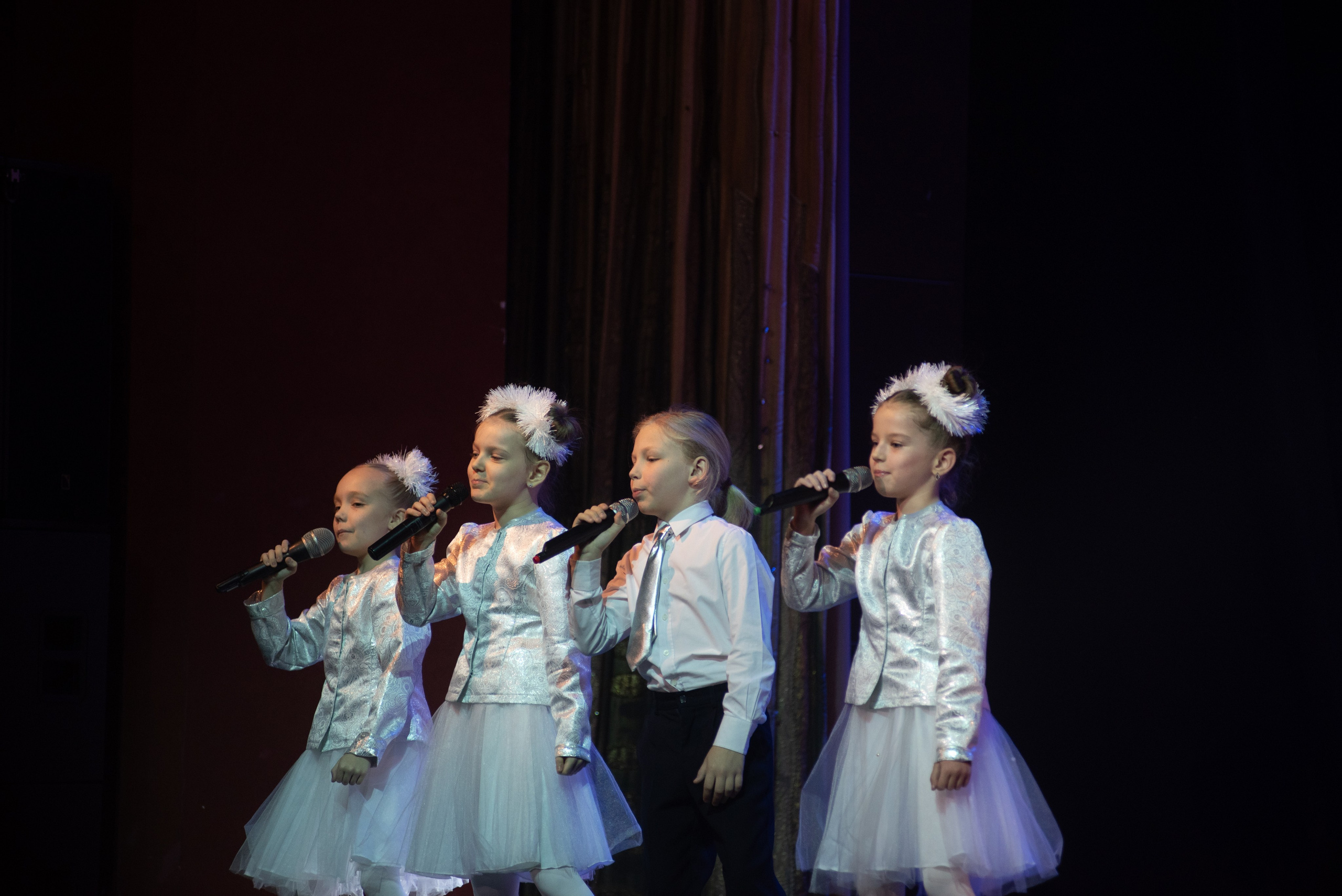 Отчетный концерт ДШИ «Гармония» «Зимняя гармония». Фотограф новорожденных, семейный детский в Тюмени Татьяна Морозова