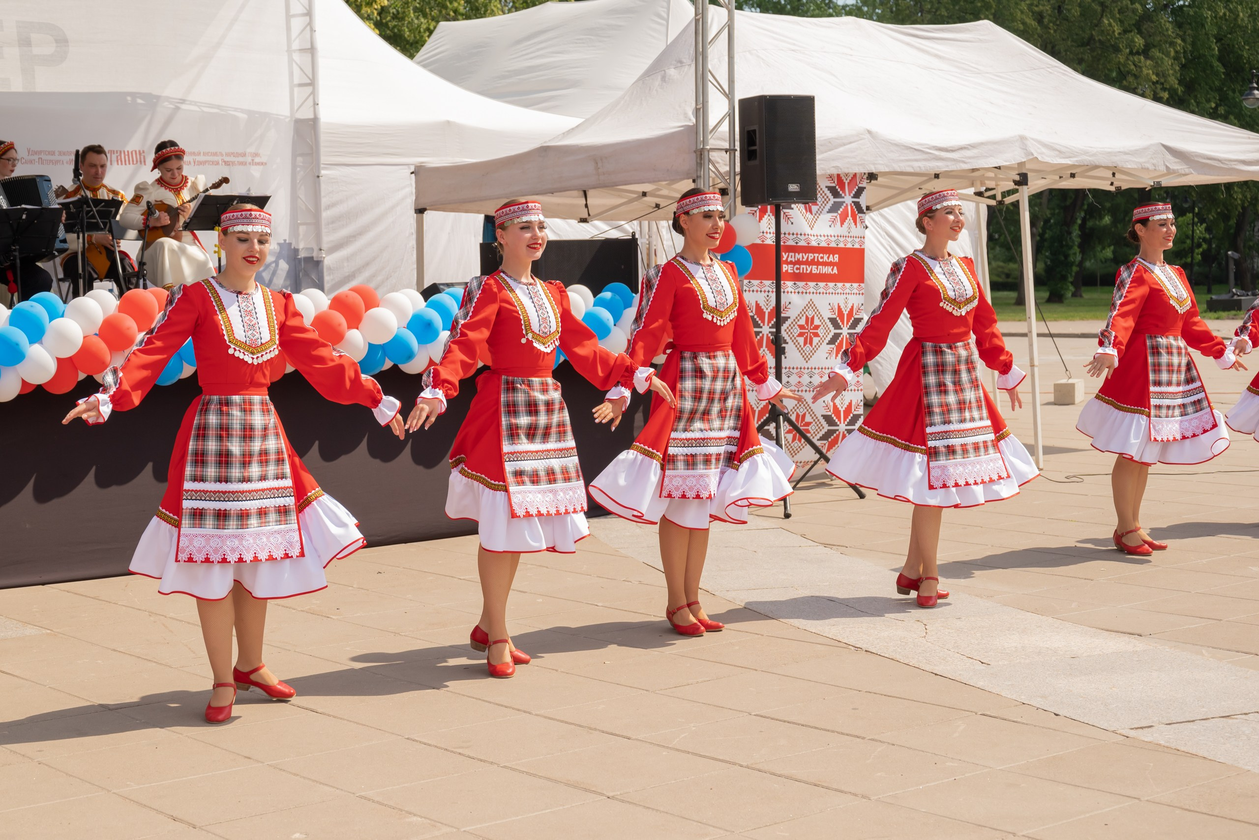 Мордовский праздник «Гербер». Фотограф в Санкт-Петербурге, фотодни в СПБ
