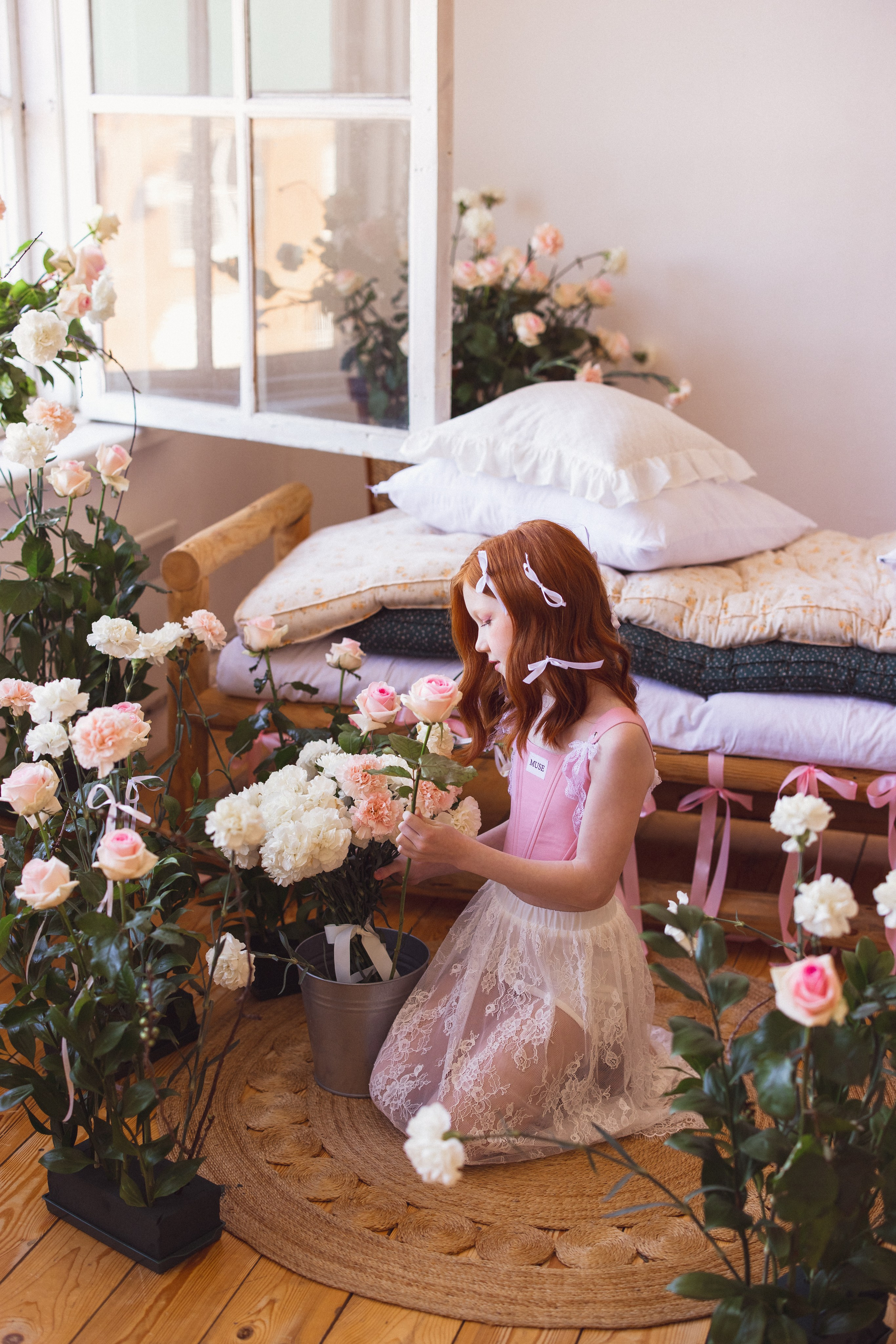 Фотосессия с живыми цветами в фотостудии г. Краснодар. Семейный и детский фотограф в Краснодаре Анна Трашкова