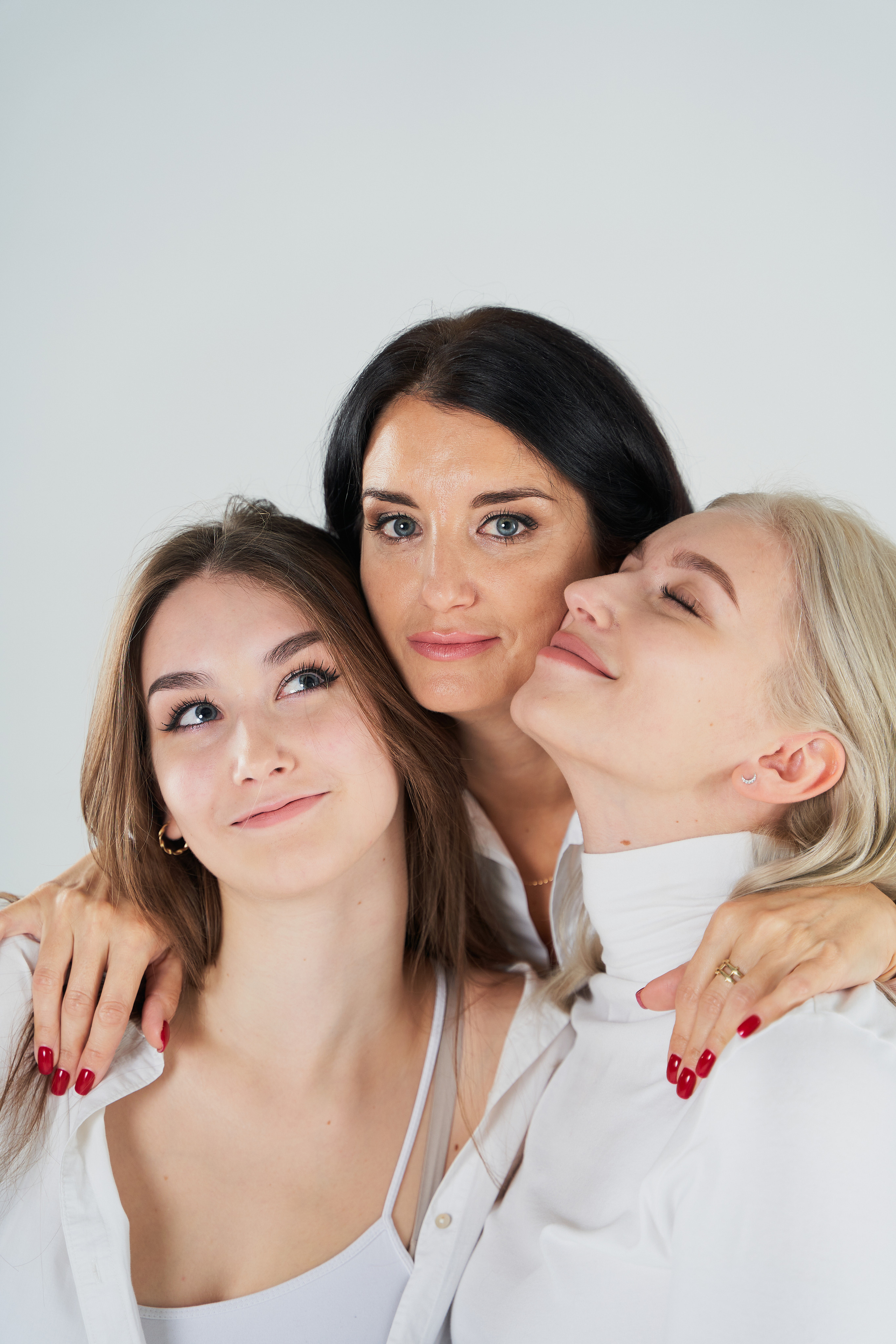 Семейная студийная съёмка. Фотограф Барт Полина. Снимаю в Санкт-Петербурге, Москве, Приозерске