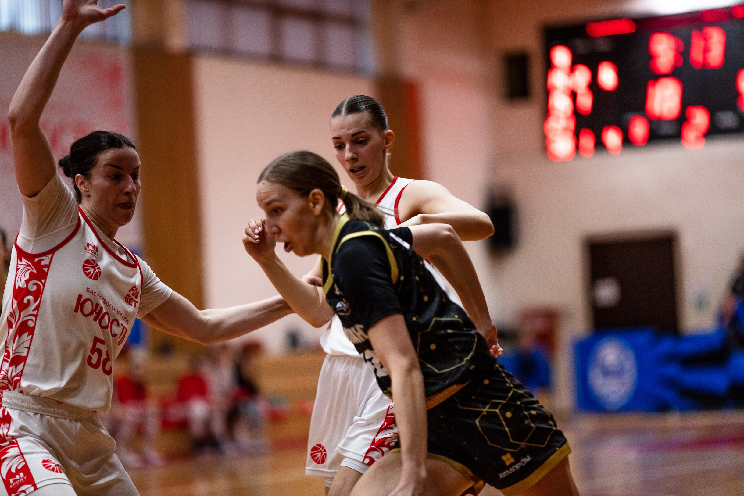 БК Юность — ЧГУ-Атланта / 3 игра. Фотография