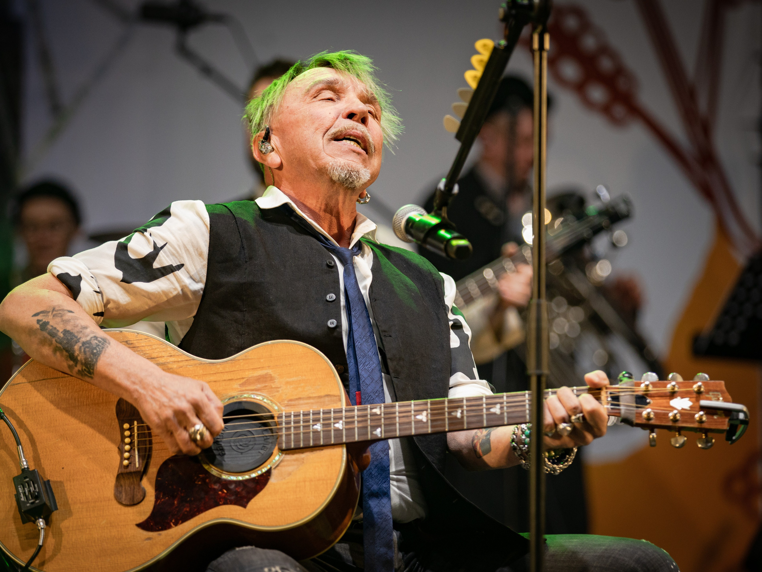 Гарик Сукачев. Фотограф. г. Южно-Сахалинск. Олег Толстов