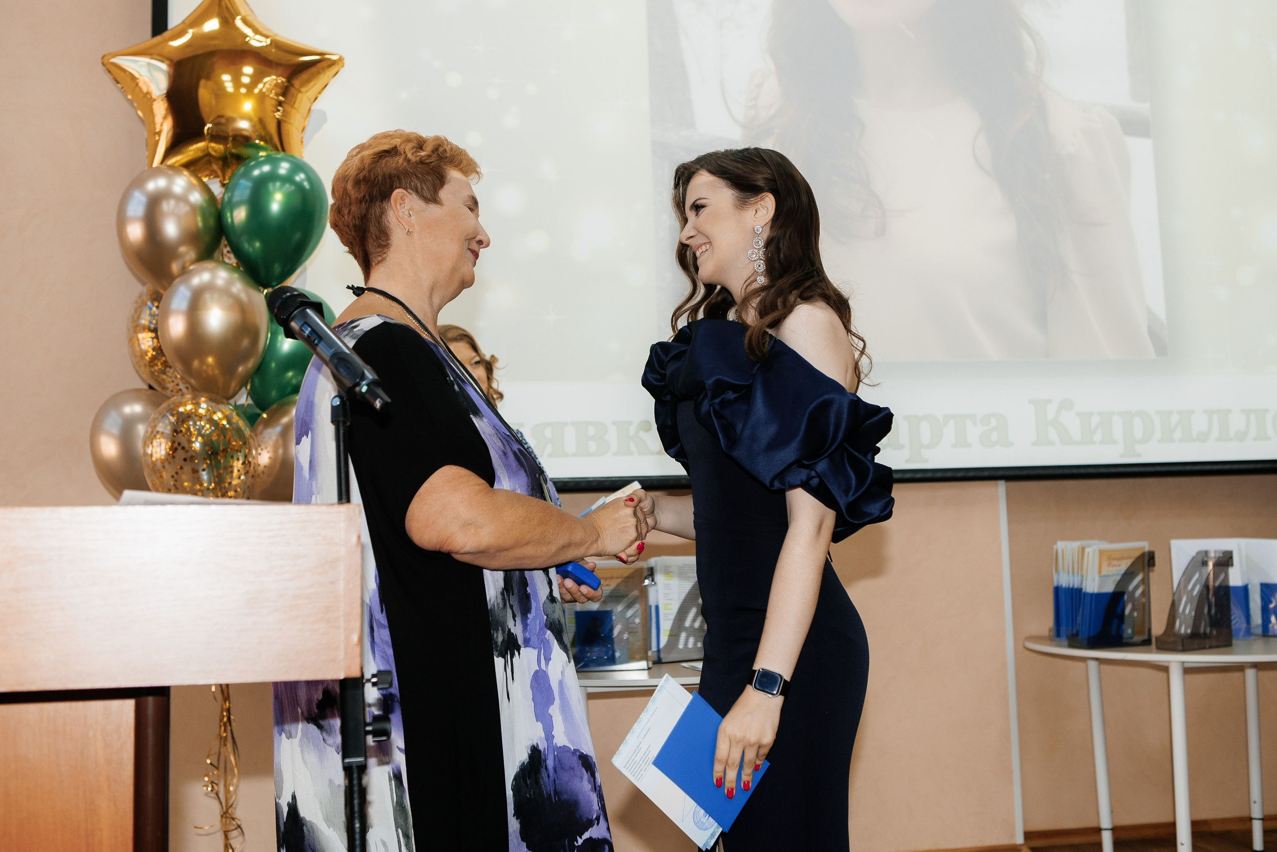 Выпускной Гимназия 12 2024 г. Свадебный и портретный Фотограф в Липецке Дмитрий Котюков