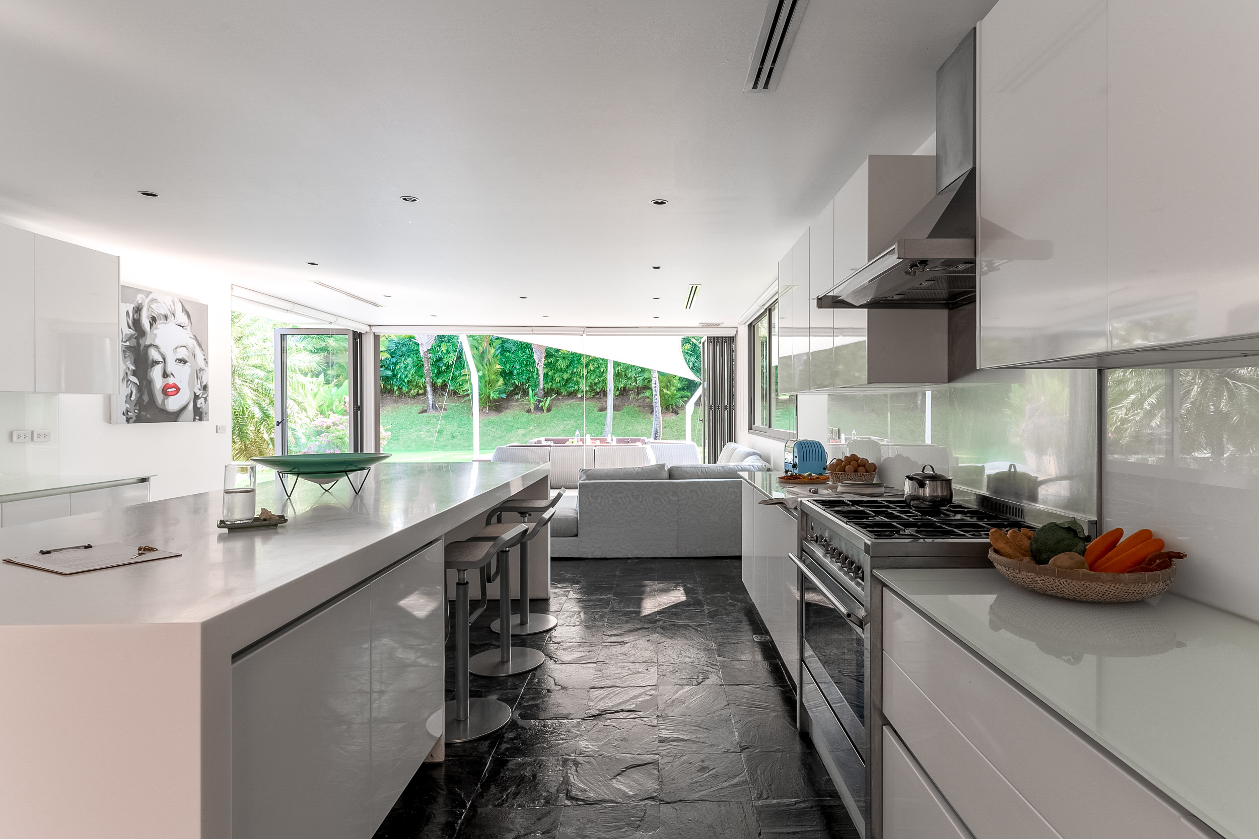 Apartment 10. Свадебный и семейный фотограф Никита Корохов