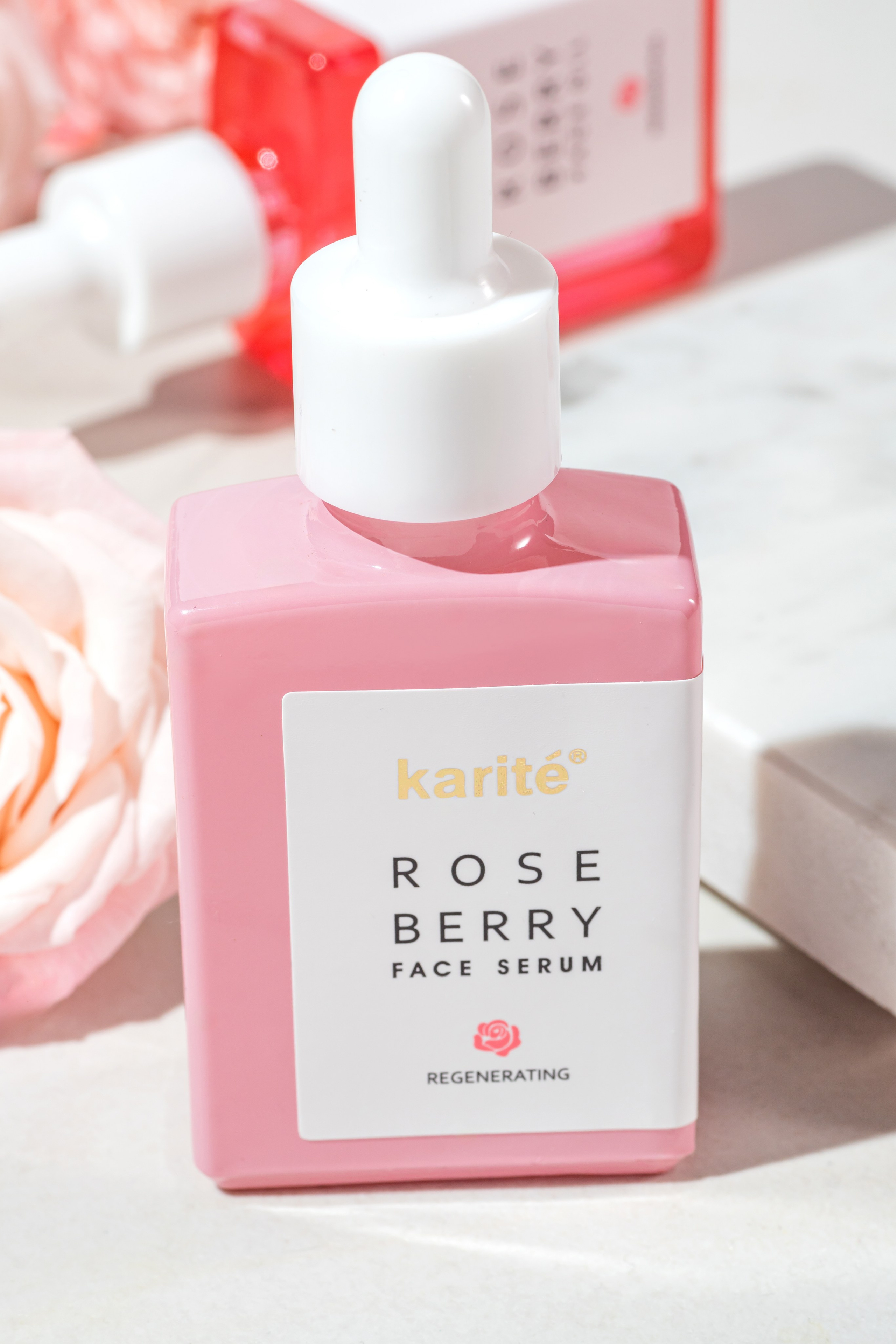 Сыворотки для лица. Предметная фотосъемка в г. Москва PREDMETKASTUDIO