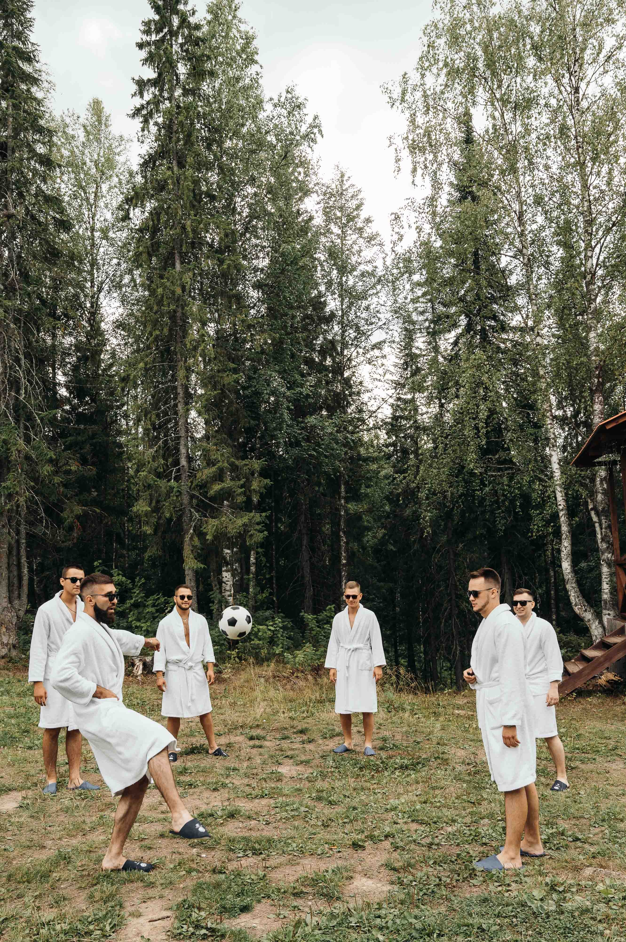 Свадебная фотосессия и прогулка на свежем воздухе. Свадебный и семейный фотограф в Котласе Никита Попов