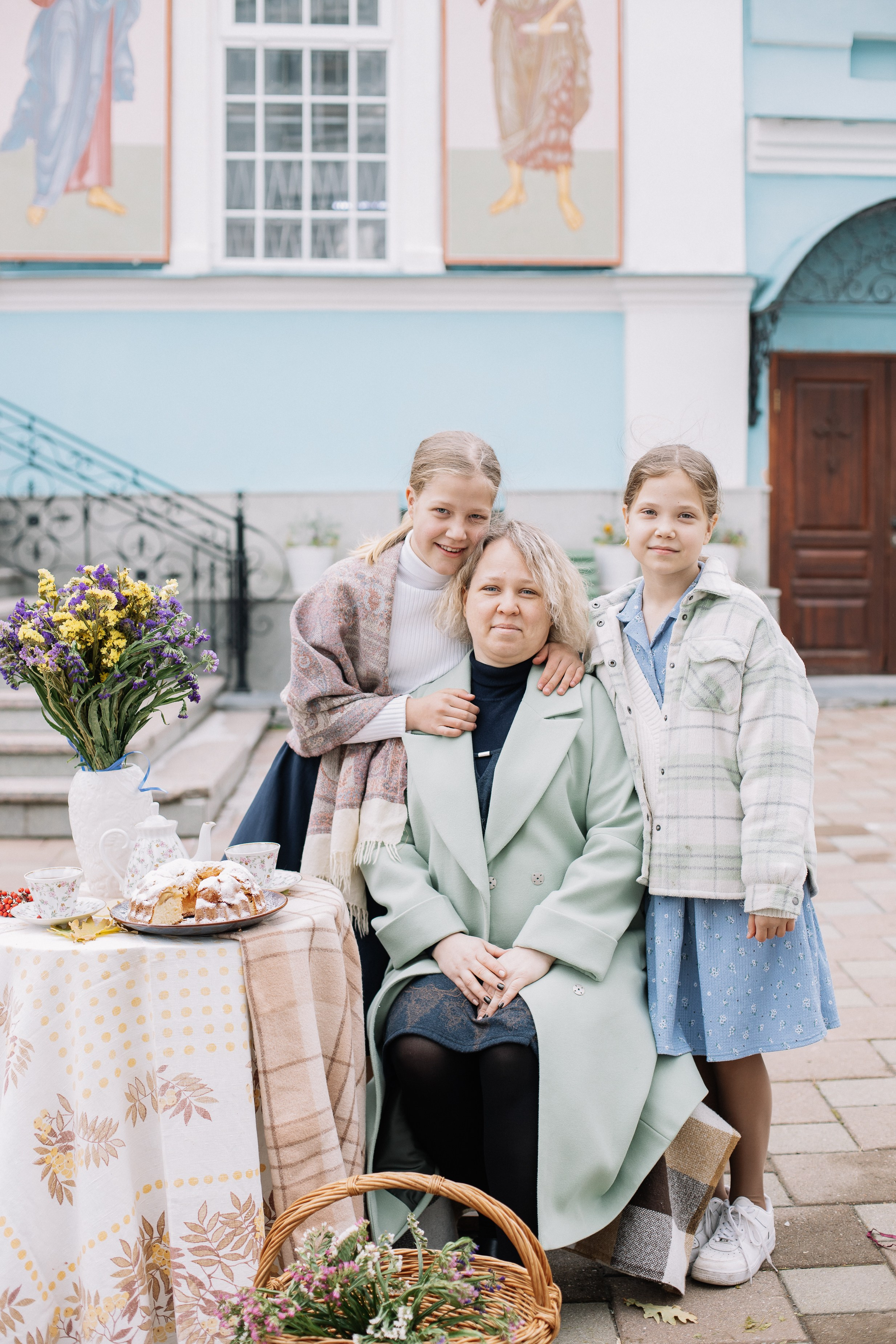Покров в храме Иоанна Предтечи. Семейный фотограф Трусова Евгения в Екатеринбурге