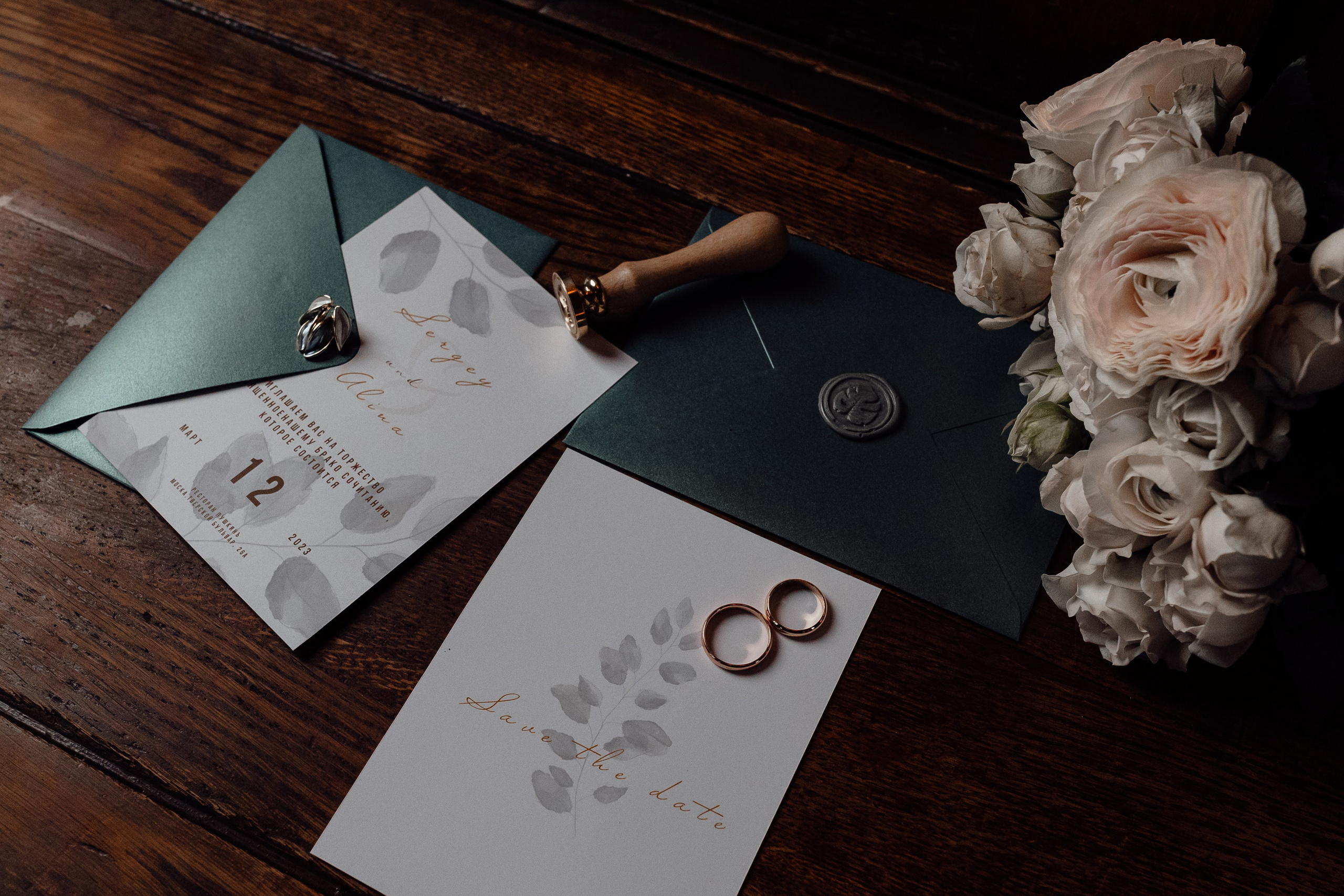 Свадебная фотосессия в Кафе Пушкинъ. Свадебный фотограф в Москве Дарья Олендарёва