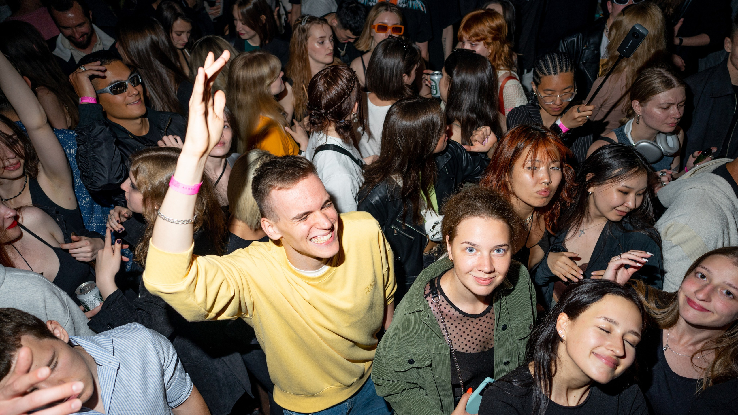 Plast X Vibe Room. Коммерческий и репортажный фотограф в Санкт-Петербурге — Туся Сушка