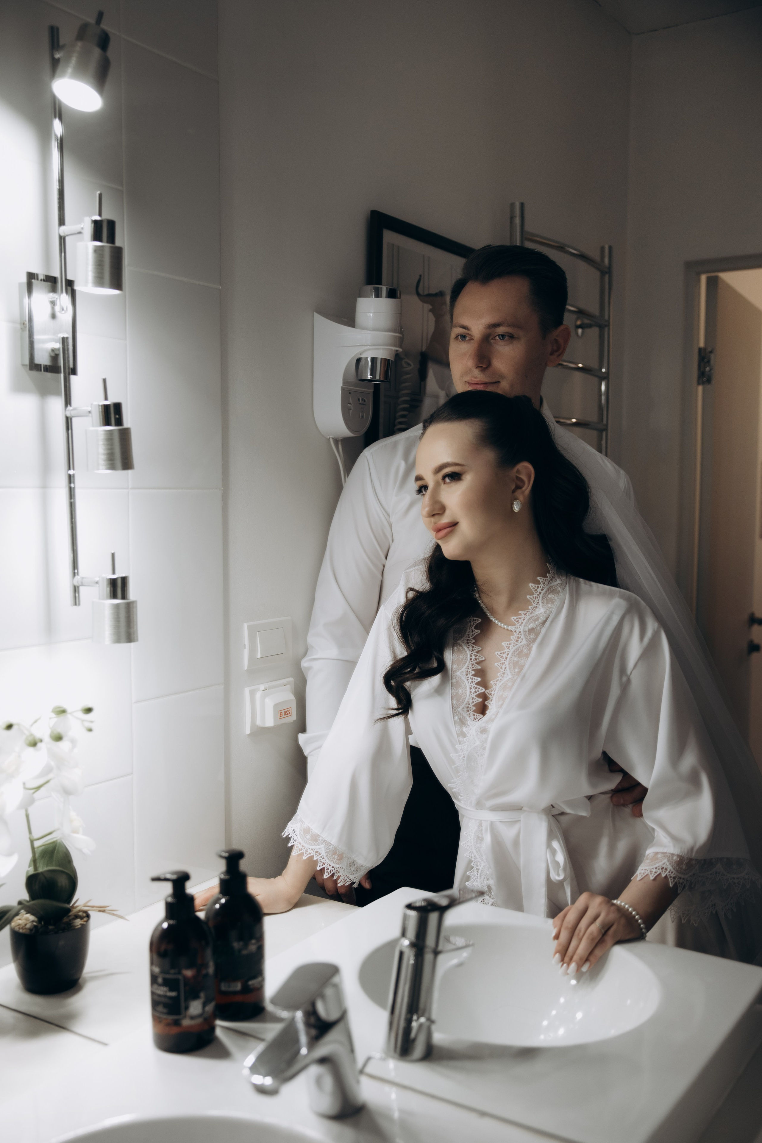 Свадебная фотосъемка в Пензе: Ольга и Владислав в отеле и студии «Перспектива»