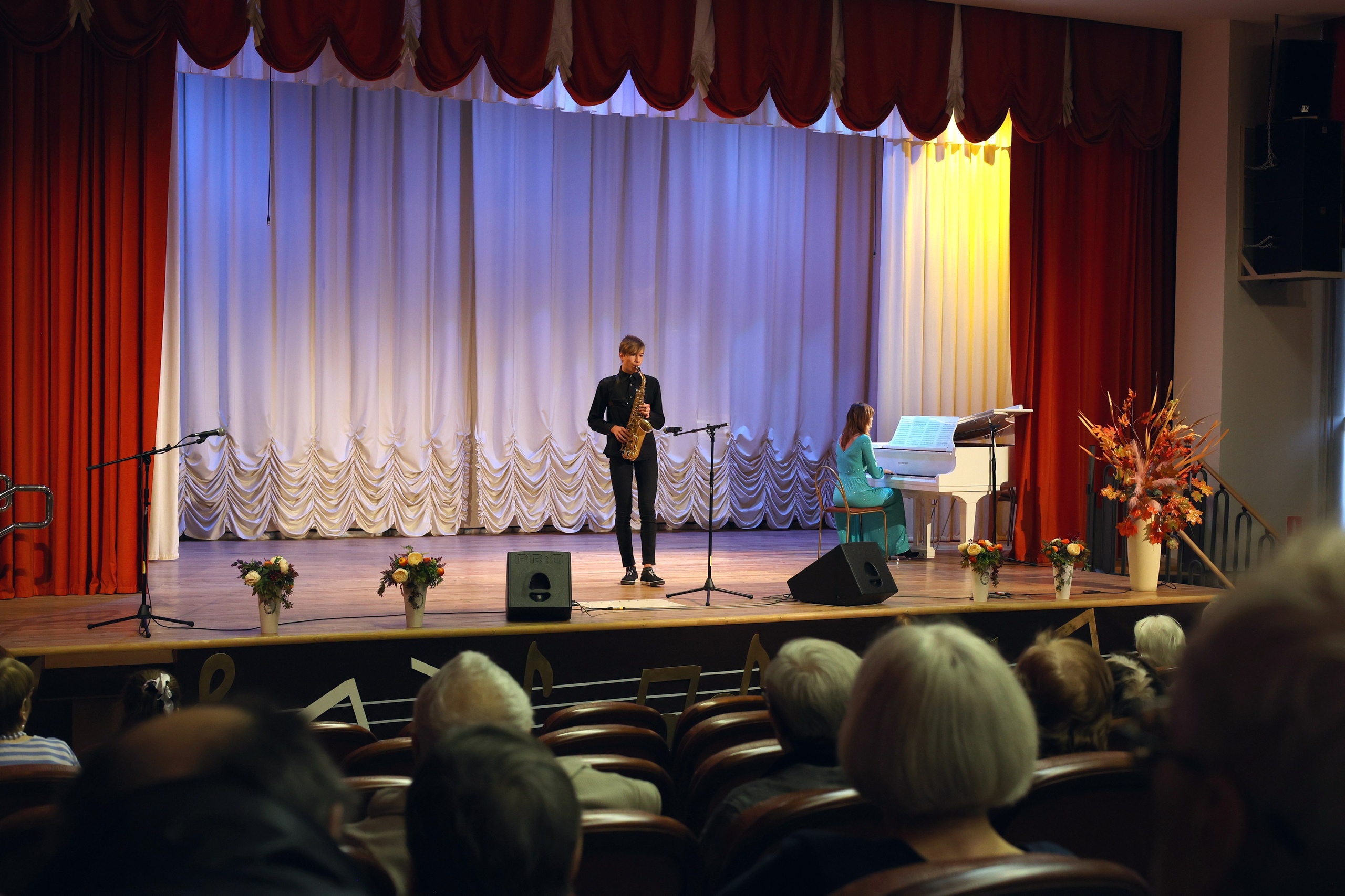 Концерт «От сердца к сердцу» для ветеранов 11.10.2023. Профессиональный фотограф в Москве Алёна Котова