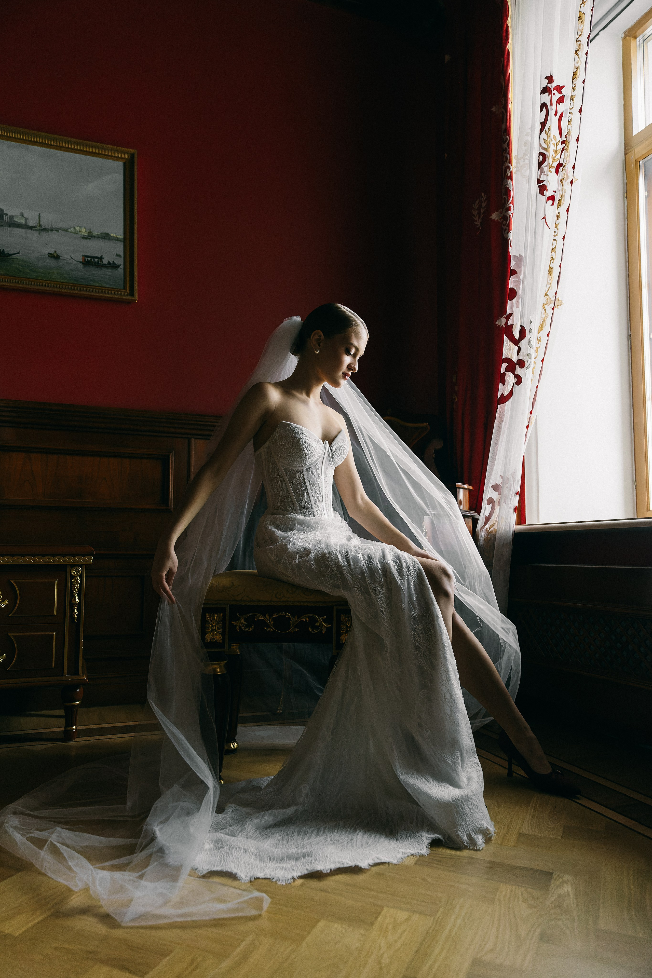 Свадебная фотосессия в отеле. Свадебный и портретный фотограф в Санкт-Петербурге Анна Демьянова