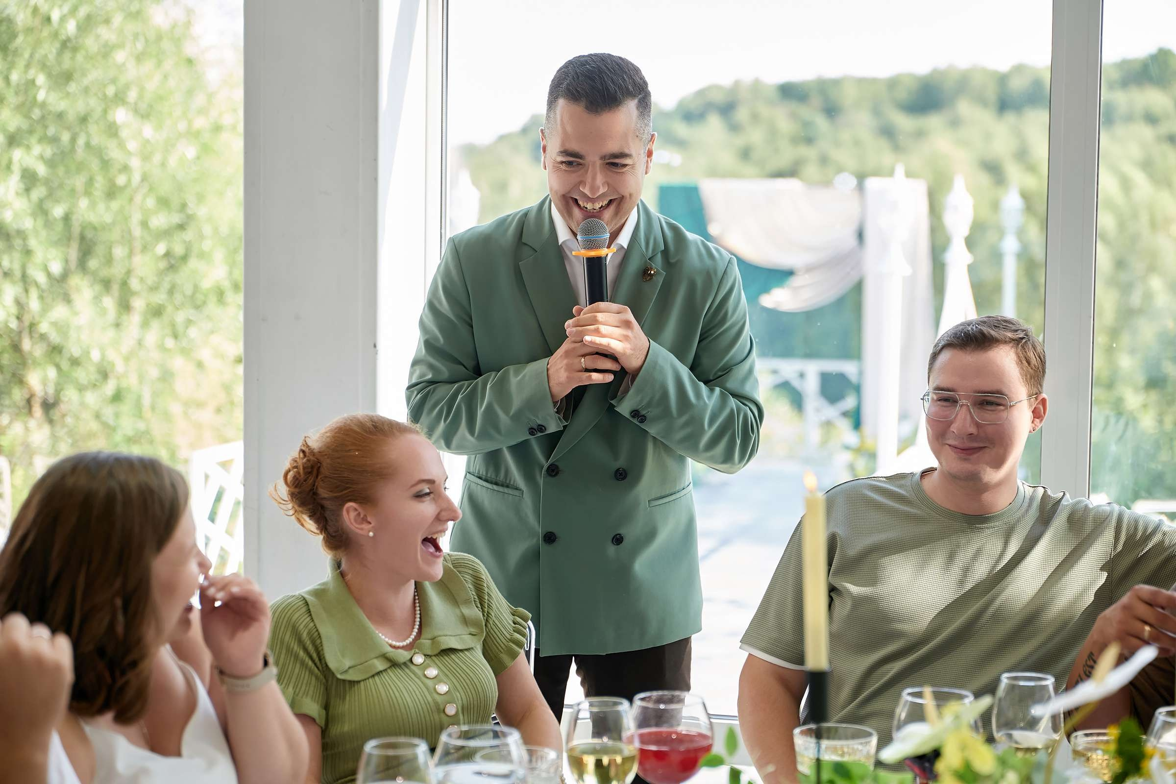 Ведущий Бияк. Подрядчики и друзья сети свадебных площадок House for wedding