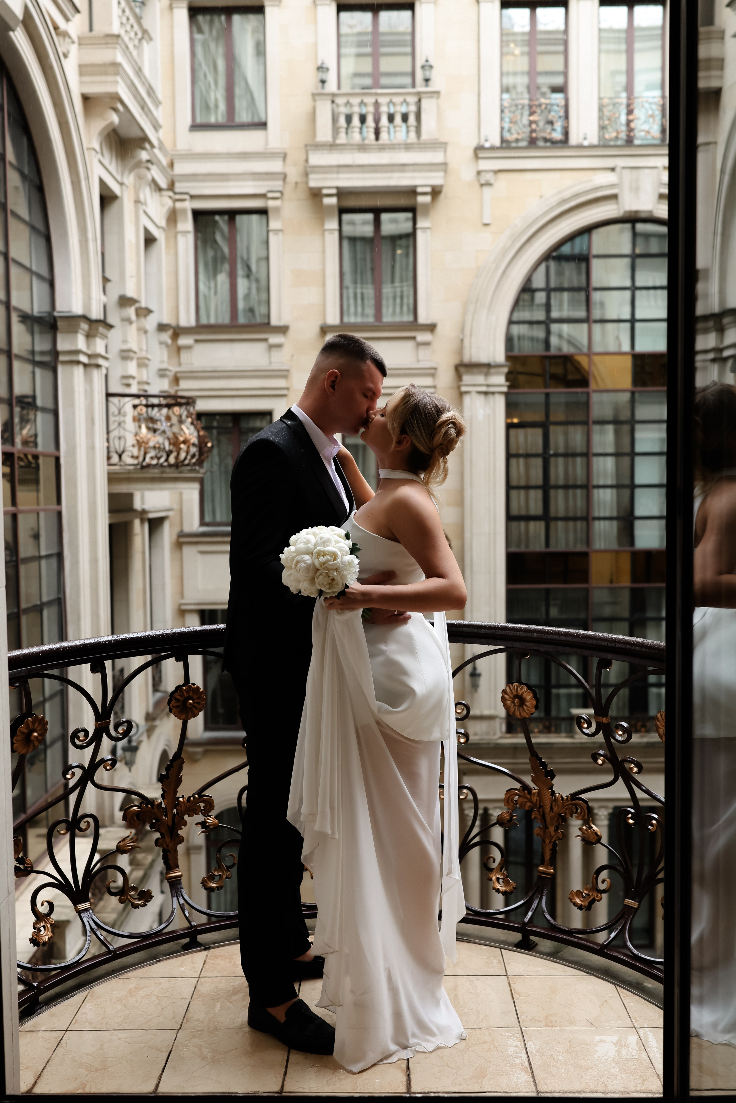 Laura and Artem's Wedding at the St. Regis Hotel. Свадебный фотограф в Москве Людмила Яковлева