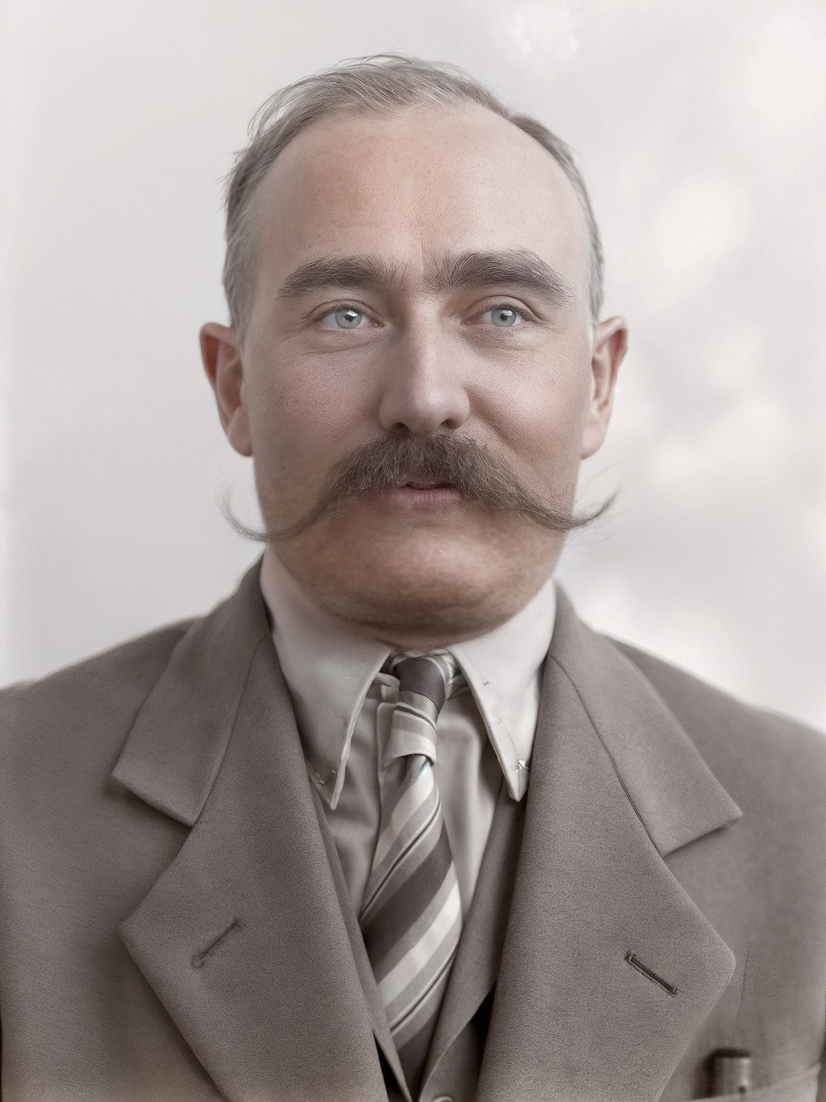 Fotokeramica. Изделия из гранита