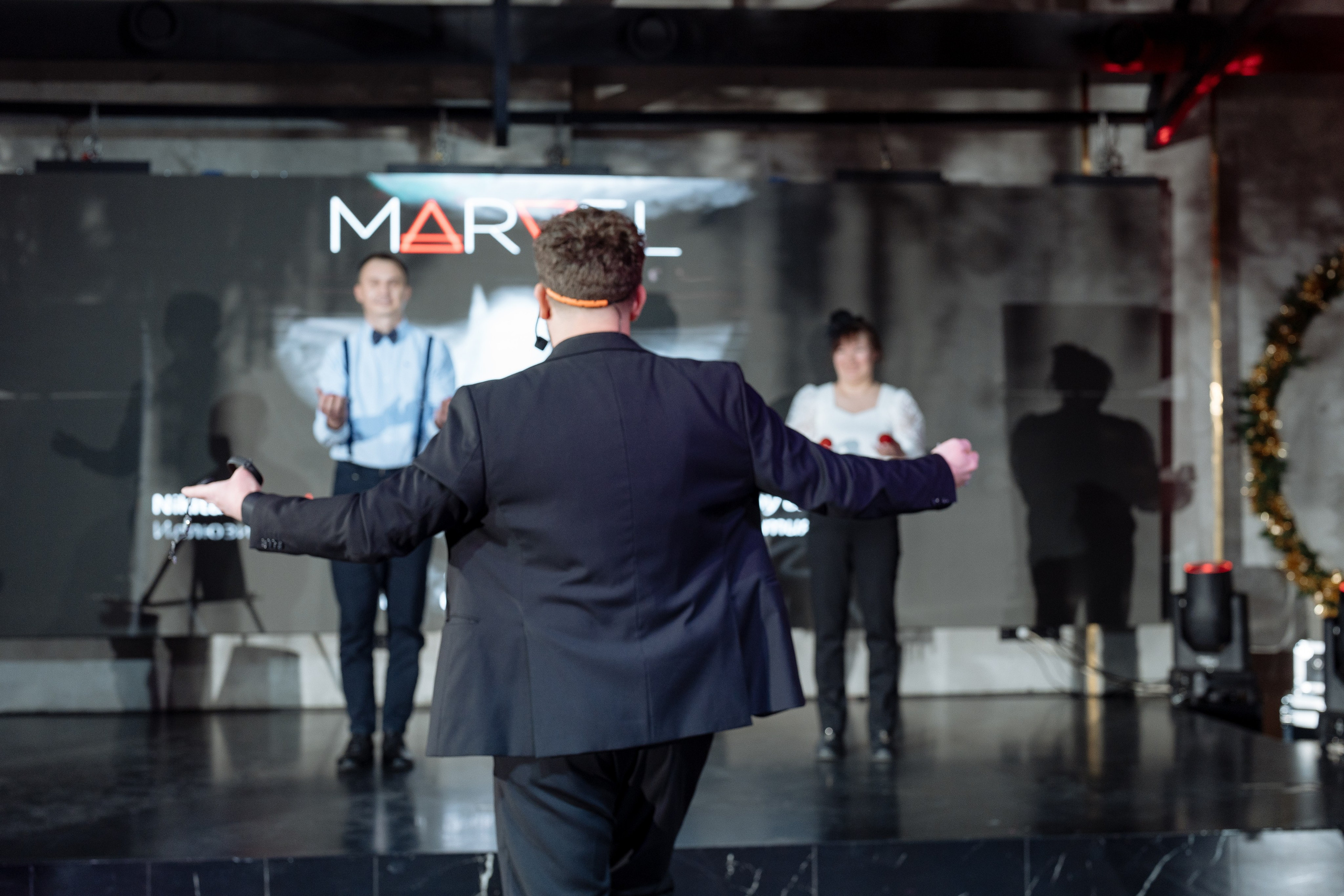 Альбион Тур