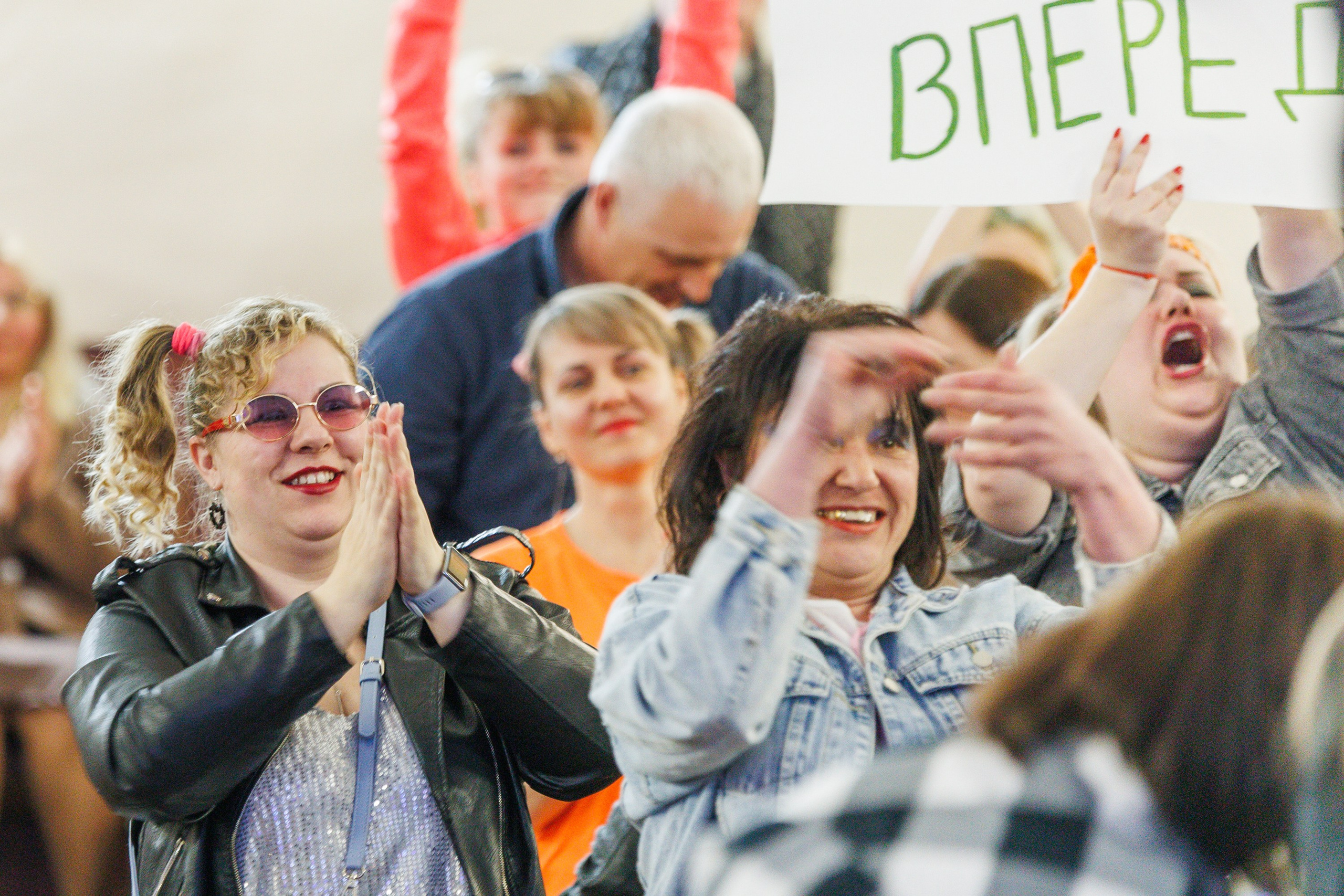 Школьный КВН в Томари. Свадебный, семейный и репортажный фотограф в Южно-Сахалинске Артур Петросян