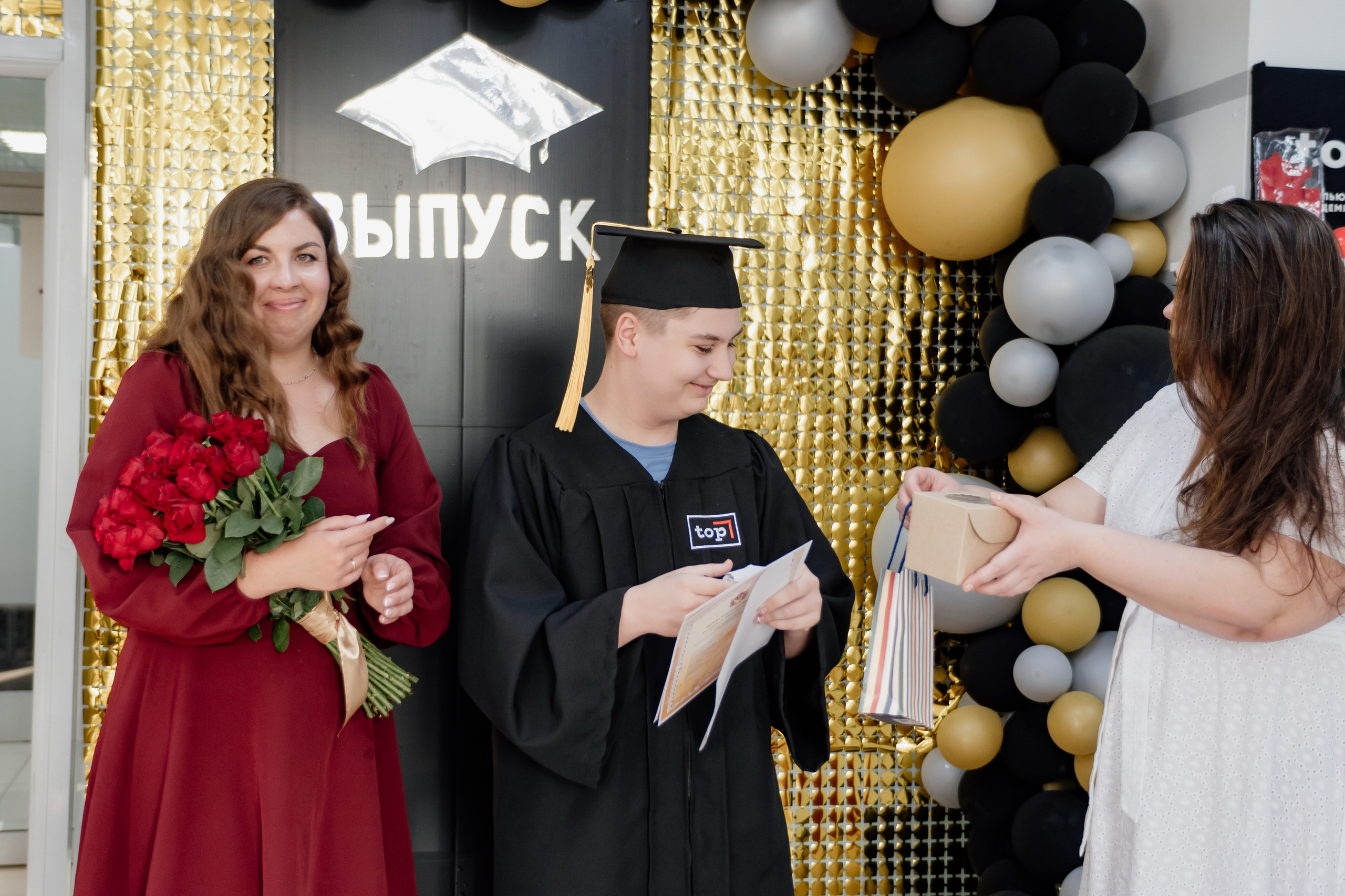 Выпускной: компьютерная академия Топ. Фотограф в Твери Дементьева Анастасия
