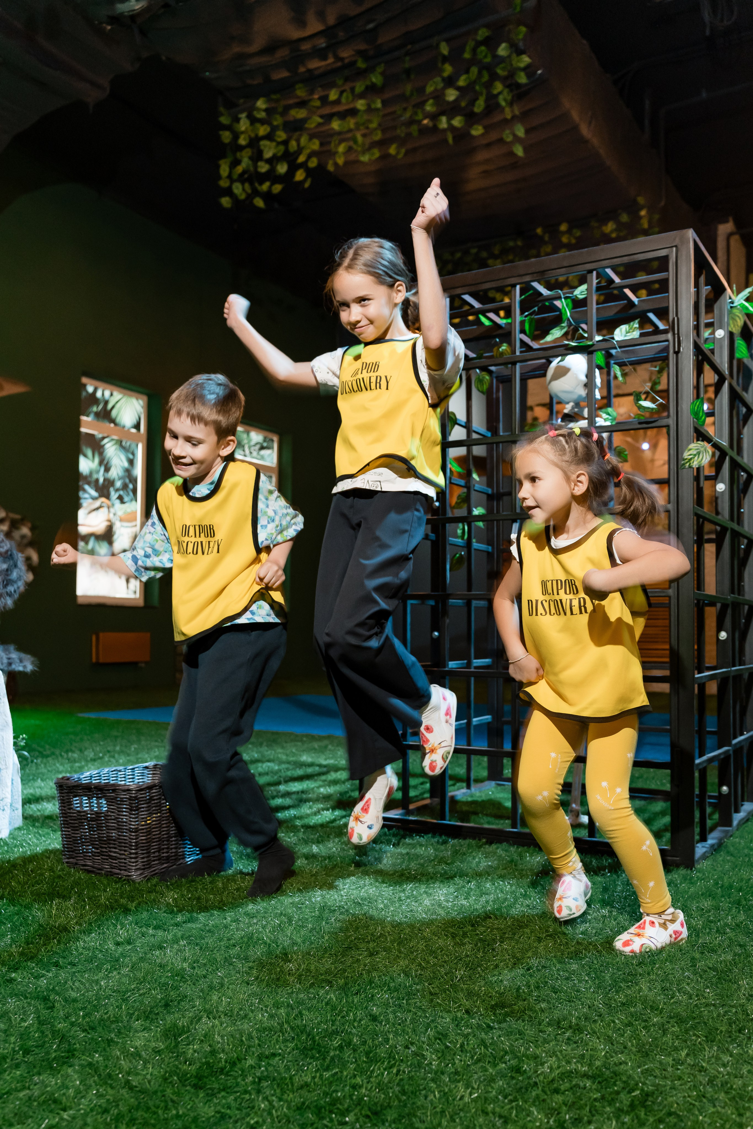 С Днем Рождения, Гена! Остров Discovery