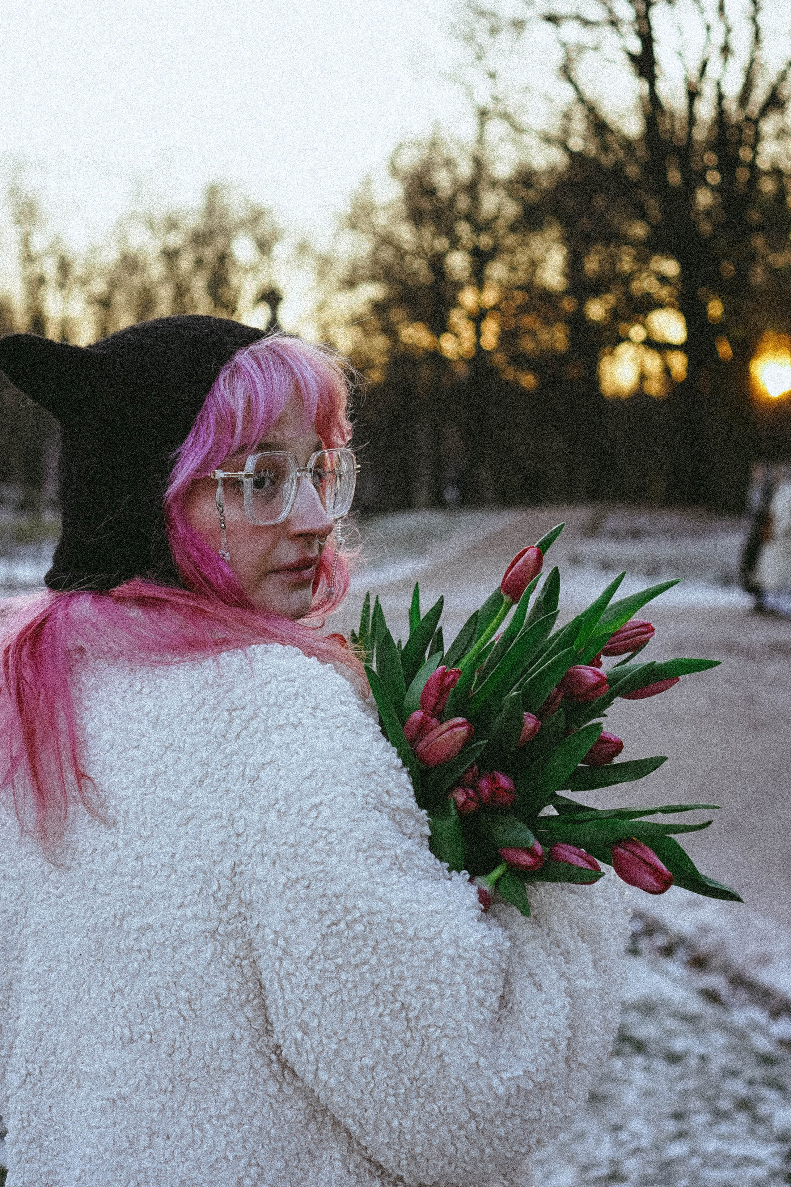 Прогулочная фотосессия с тюльпанами. Профессиональный фотограф, Санкт-Петербург — Виктория Богомолова