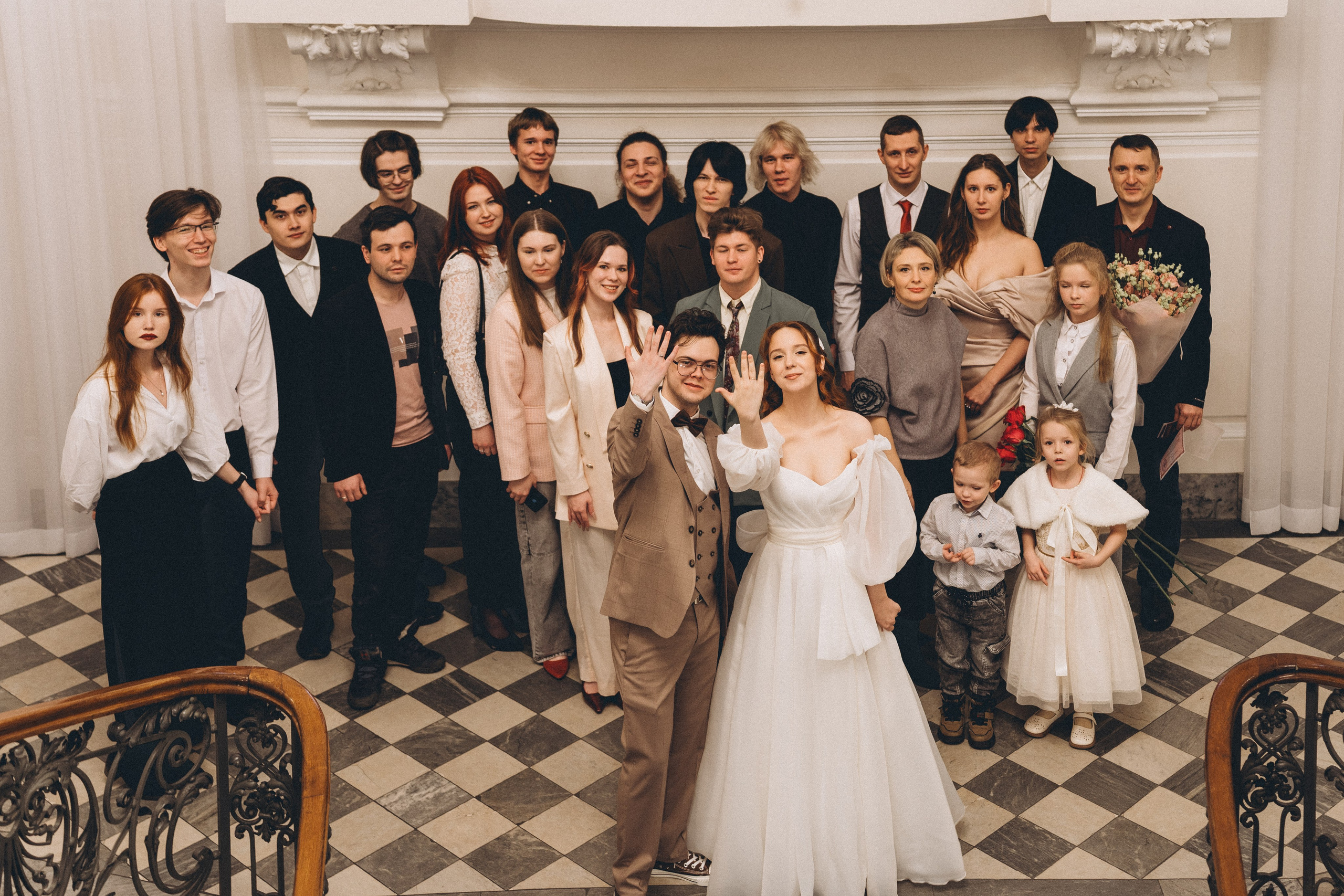 СВАДЕБНАЯ СЬЕМКА ВО ВТОРОМ ДВОРЦЕ С ГОСТЯМИ И ПРОГУЛКА В ТАВРИЧЕСКОМ САДУ. Профессиональный фотограф, Санкт-Петербург — Виктория Богомолова