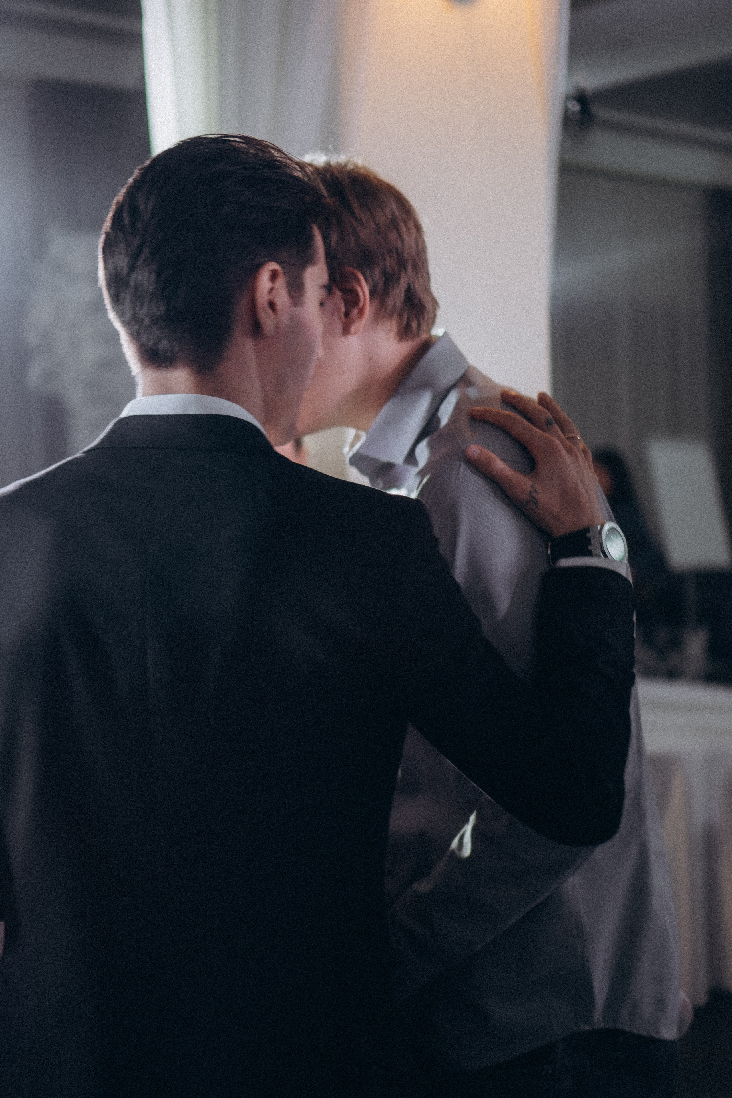 СВАДЕБНАЯ СЬЕМКА СБОРОВ В ОТЕЛЕ И ВЫЕЗД НА ЦЕРЕМОНИЮ (СНЯТО В СИБИРЕ В НИЖНЕВАРТОВСКЕ). Профессиональный фотограф, Санкт-Петербург — Виктория Богомолова