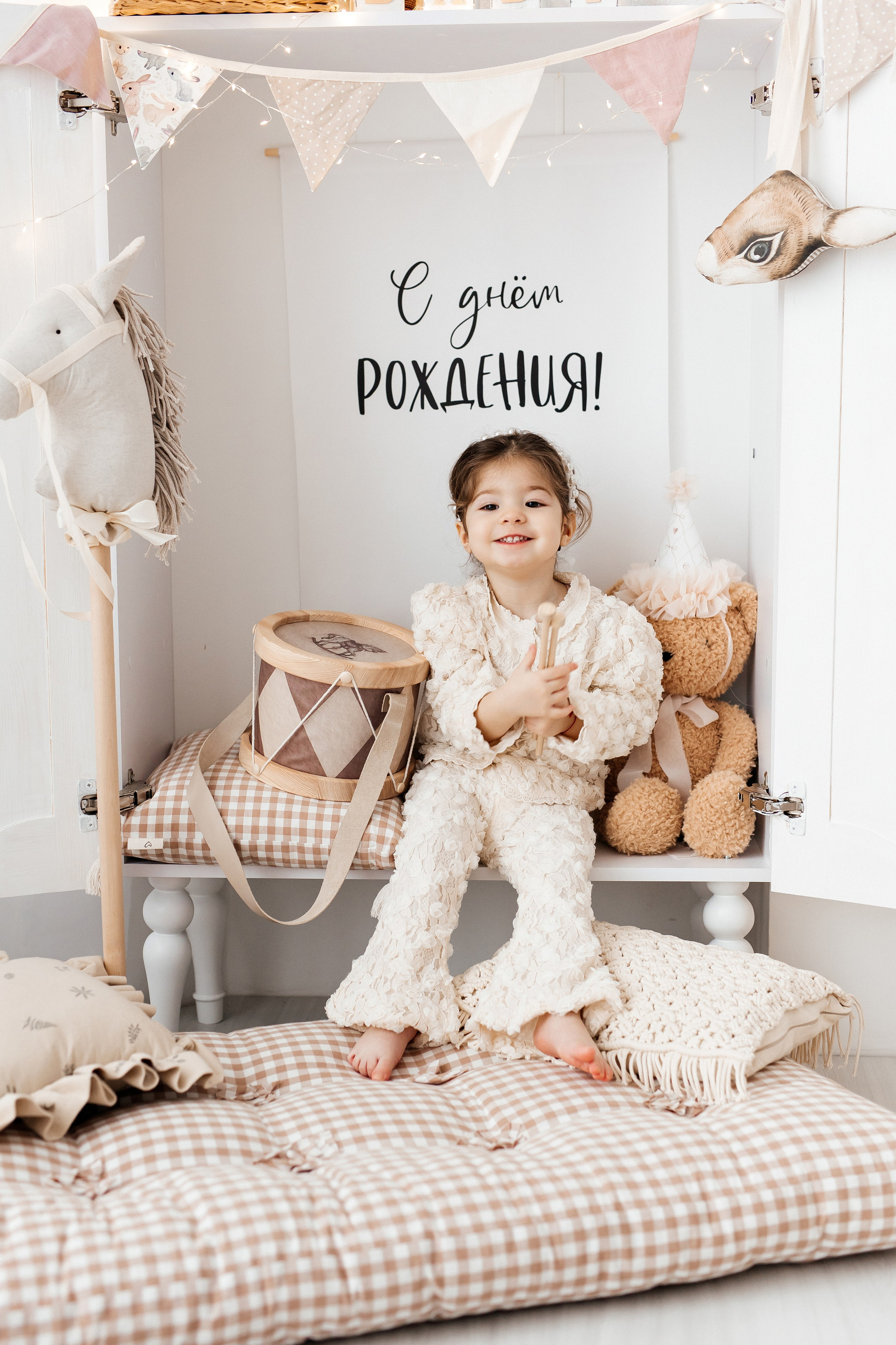 Семейная фотозона. Профессиональная детская и семейная фотостудия в Краснодаре