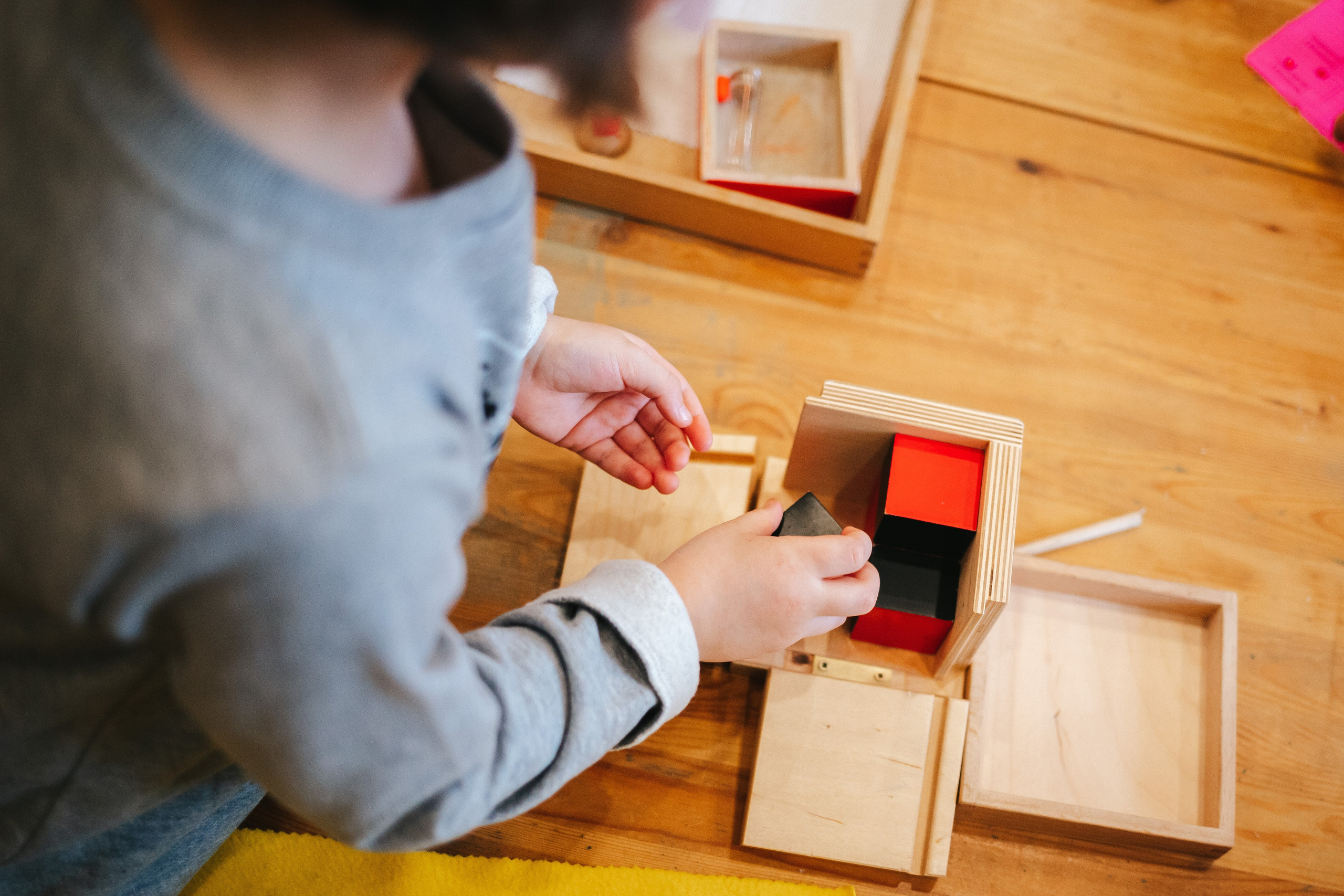 8 марта в Монтессори-саду. Семейный lifestyle фотограф в Санкт-Петербурге Людмила Пахомова