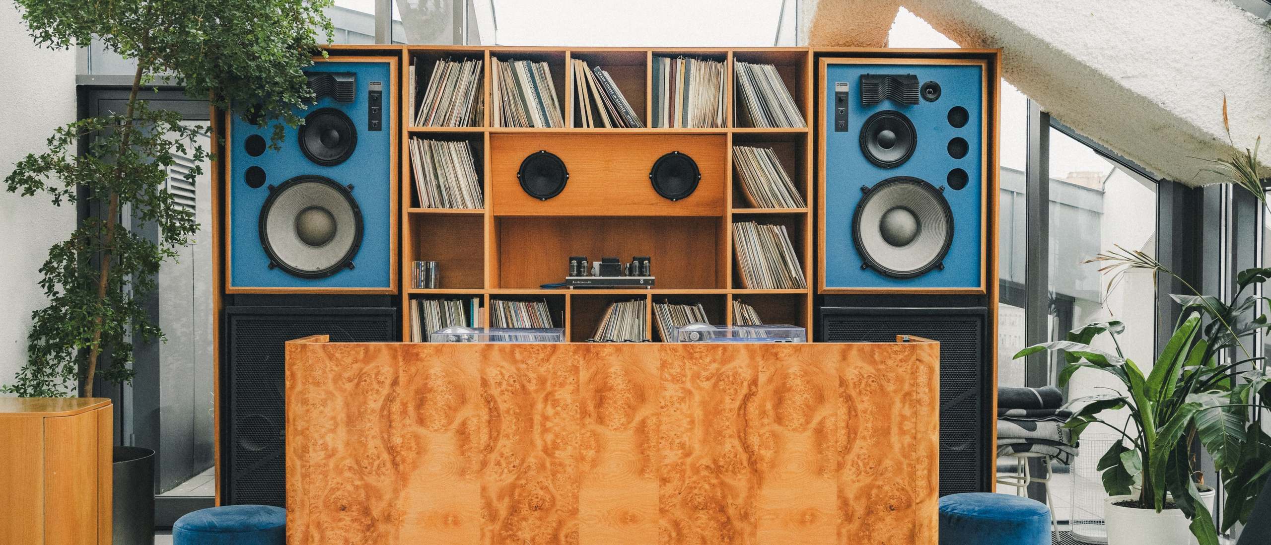 Found Record Store & Pizzeria. Фотограф Илья К. в Москве