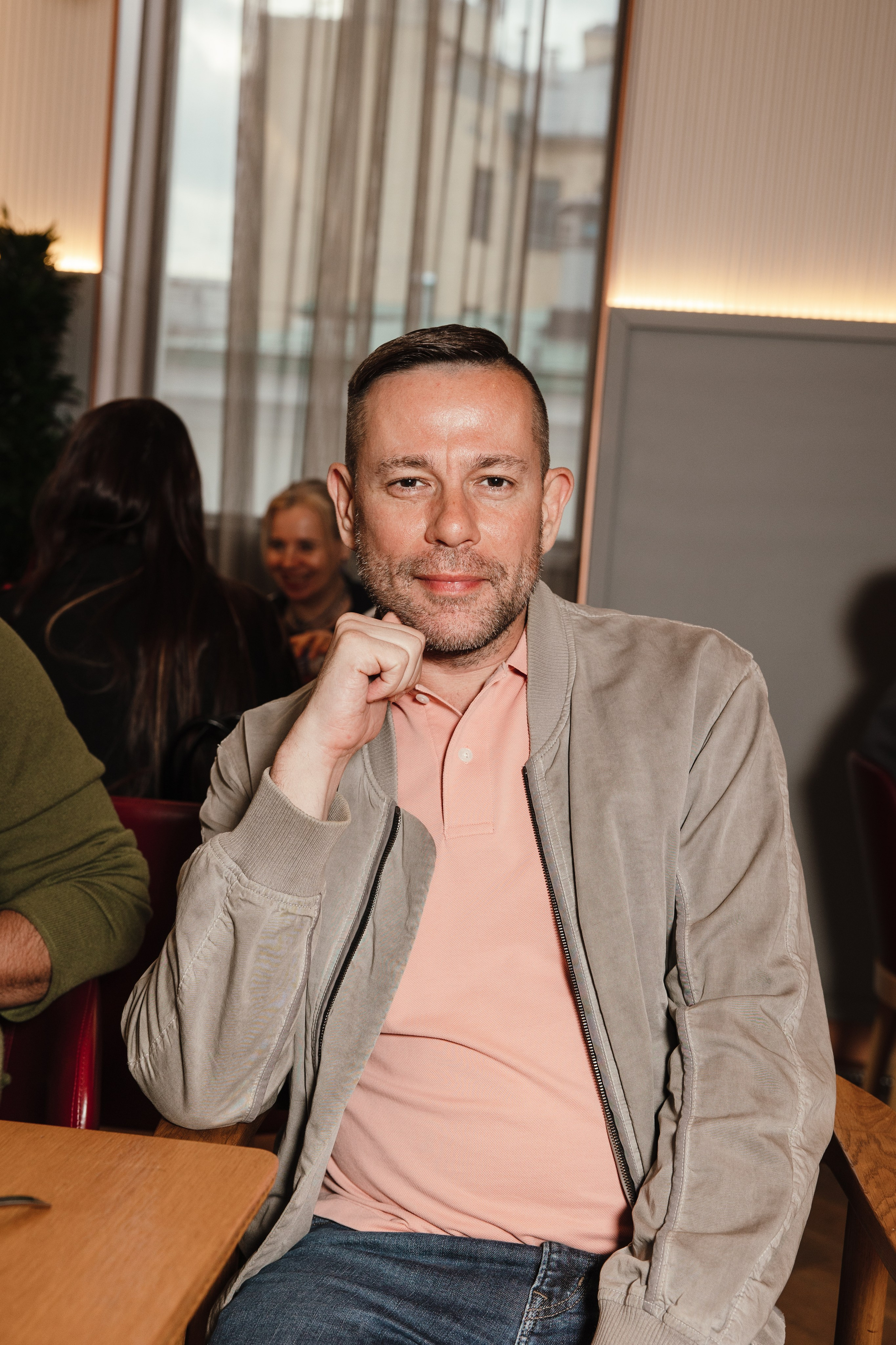 Презентация Russian Fashion Dom в ресторане Shagal. Контент фотограф в Москве и области Елена Кулакова