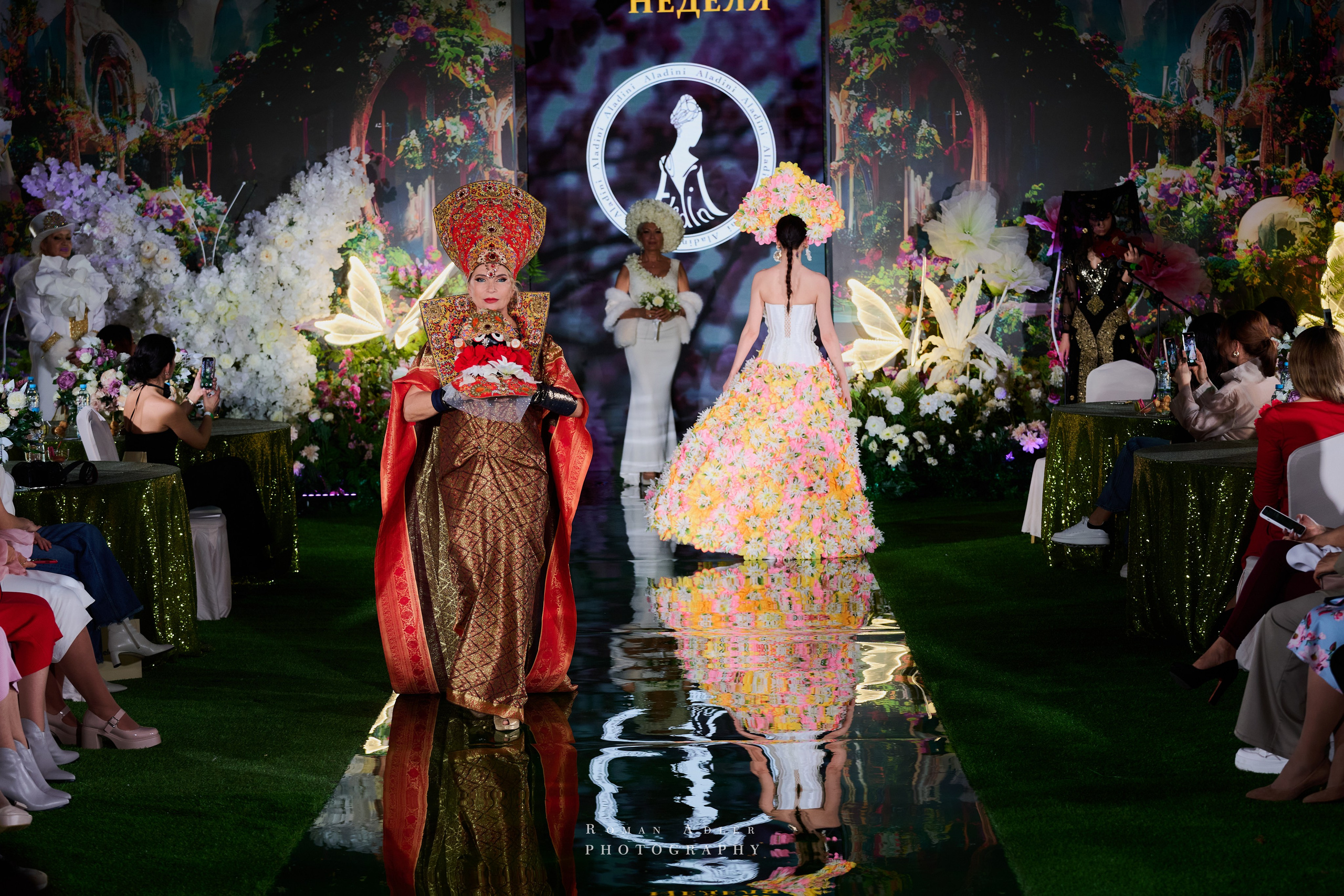 Золотая Неделя Моды. Фотограф Роман Адлер