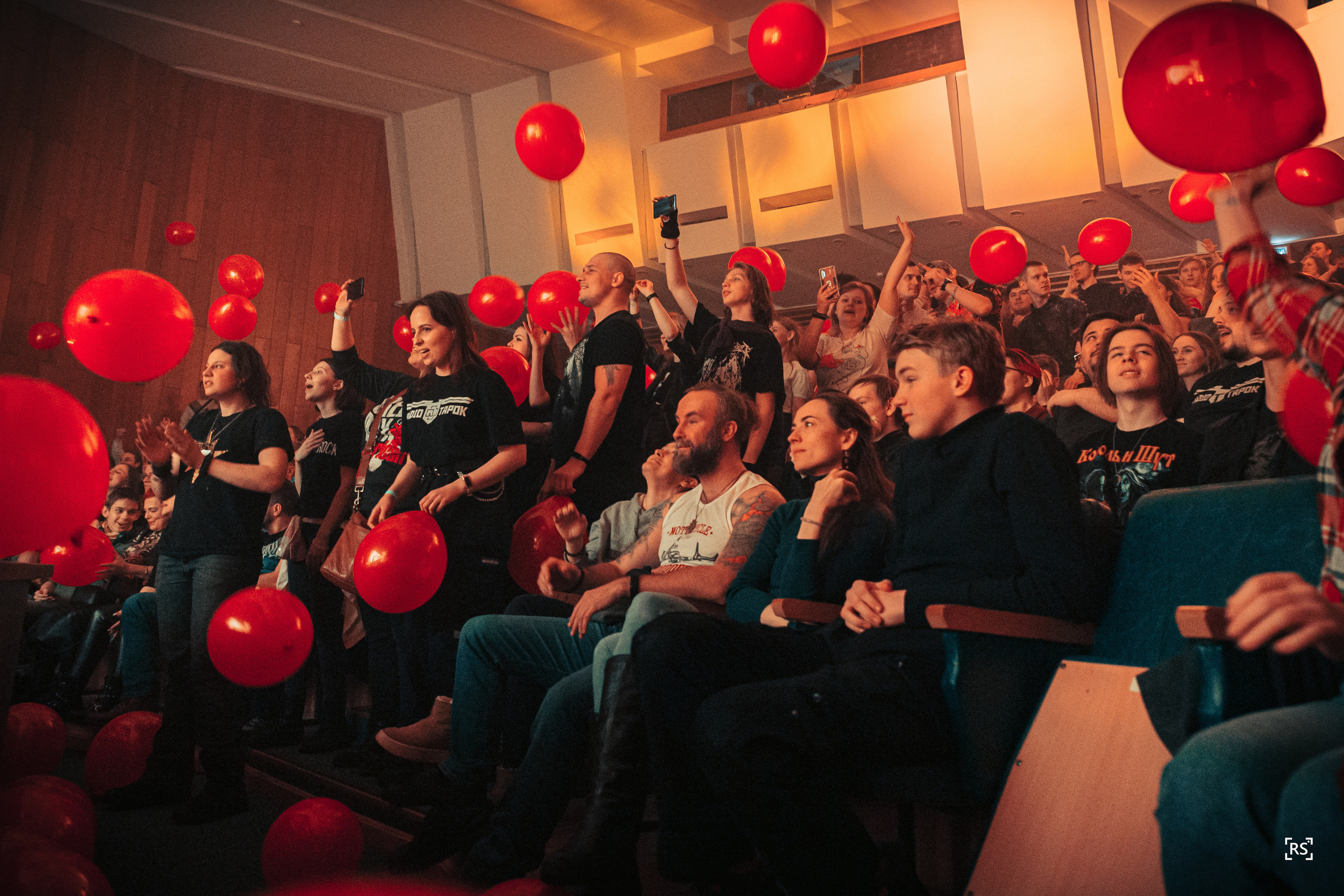 Концерт RADIO TAPOK. Фотограф Москва Никита Рябиков