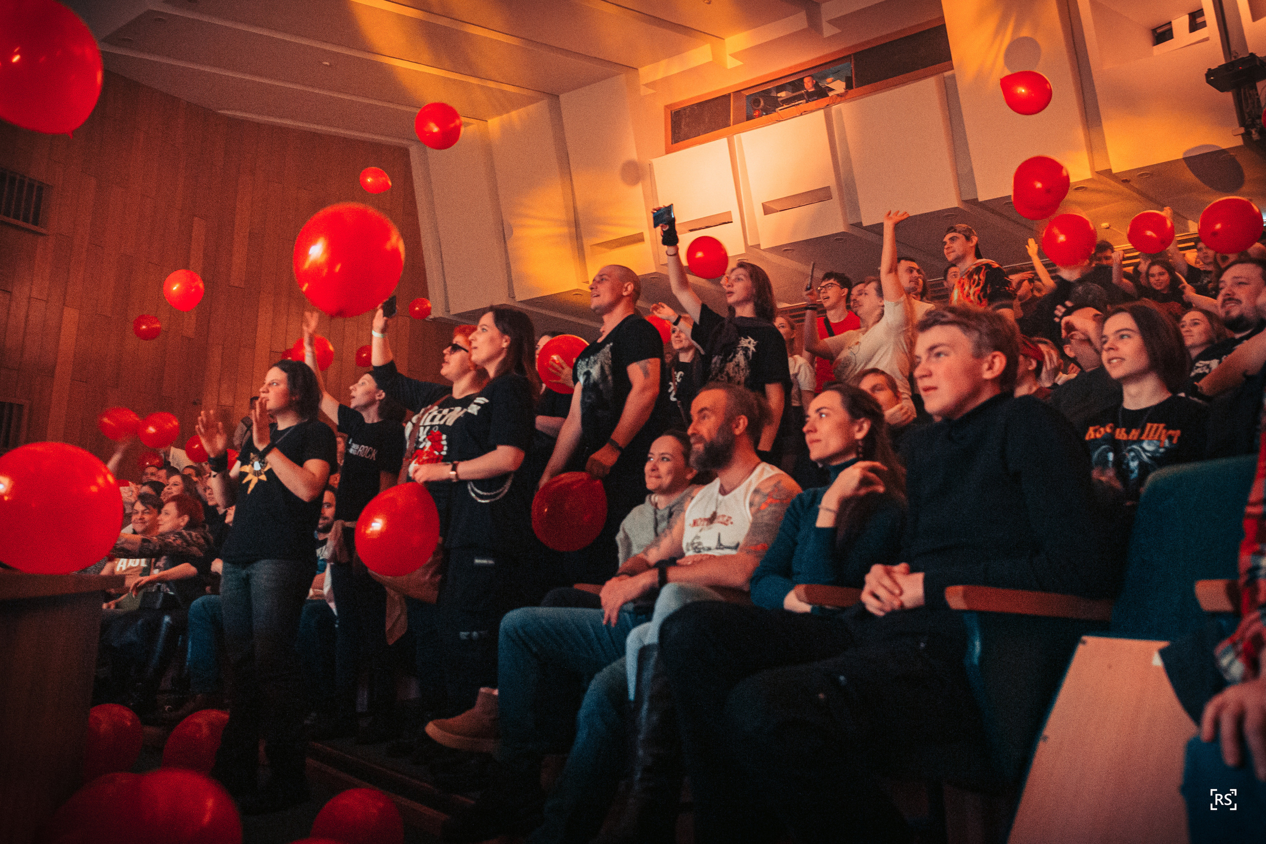 Концерт RADIO TAPOK. Фотограф Москва Никита Рябиков