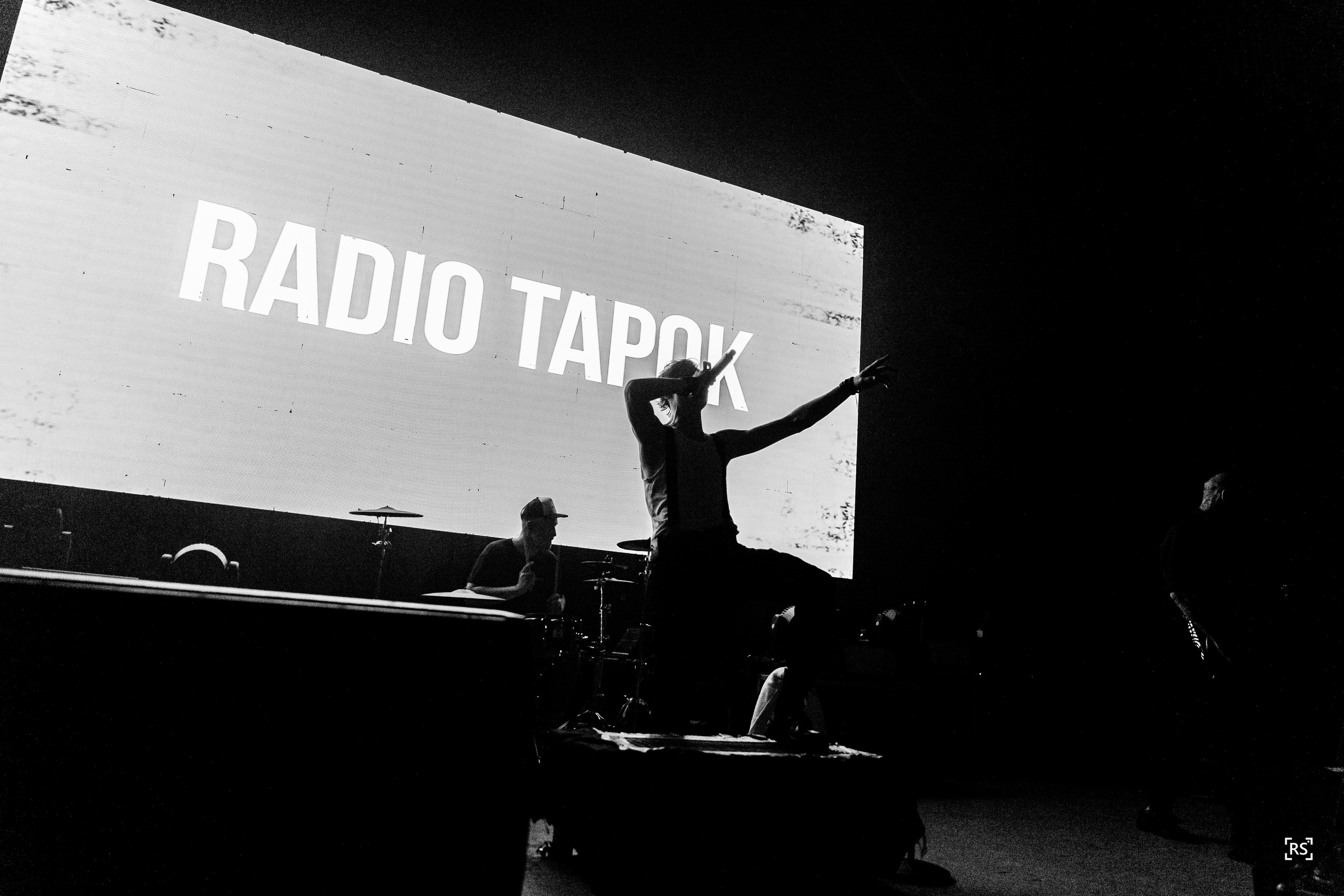 Концерт RADIO TAPOK. Фотограф Москва Никита Рябиков