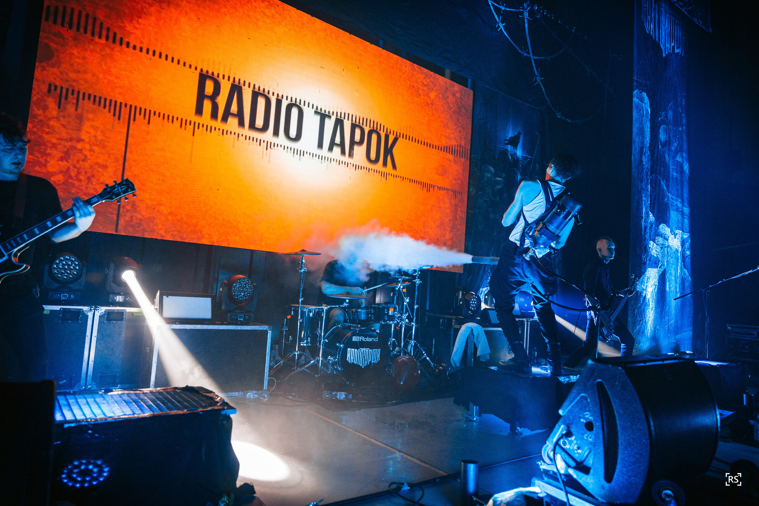 Концерт RADIO TAPOK. Фотограф Москва Никита Рябиков