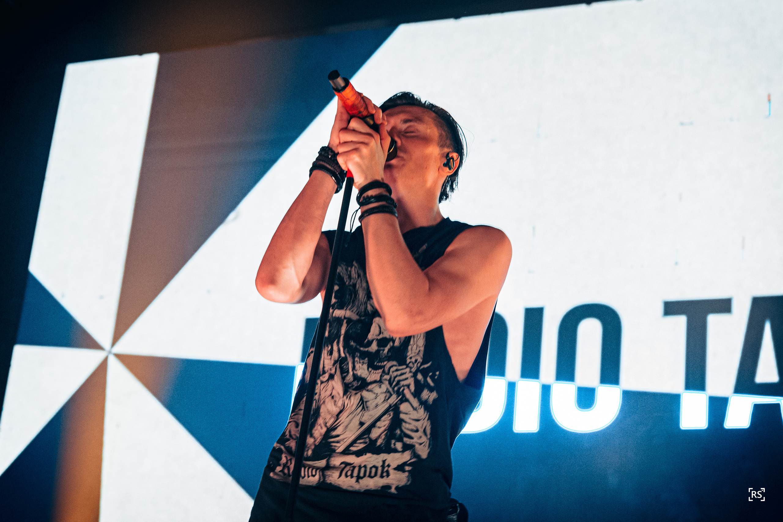 Концерт RADIO TAPOK. Фотограф Москва Никита Рябиков