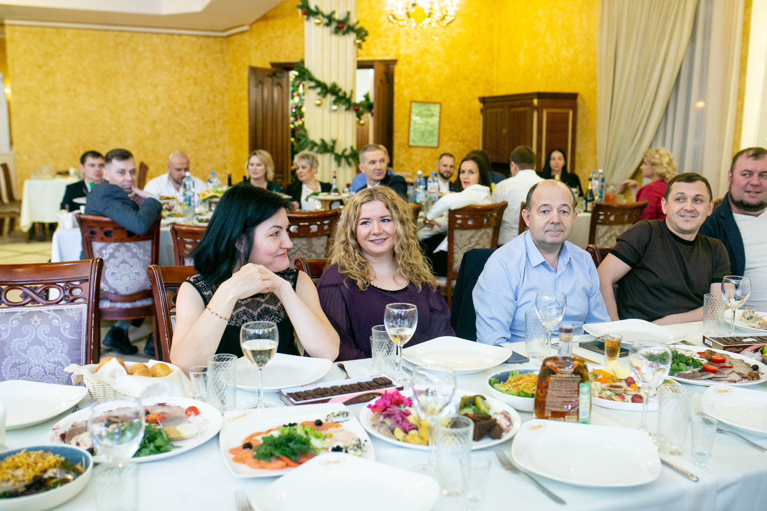 Корпоратив Царский двор. Фотограф в Новосибирске Ася Зверева
