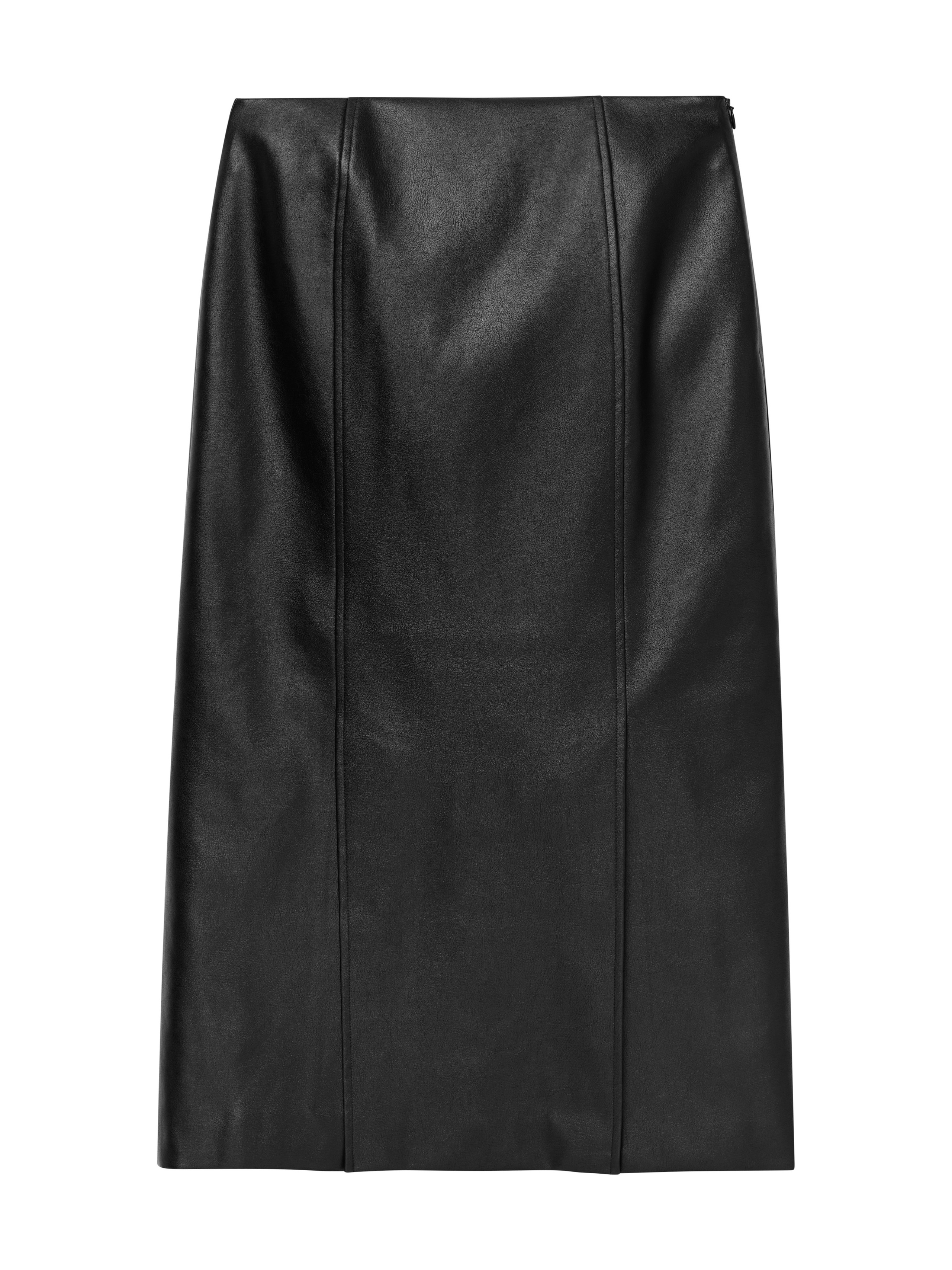 Одежда Berhasm на прозрачном манекене и в раскладку. Олег Дмитриев