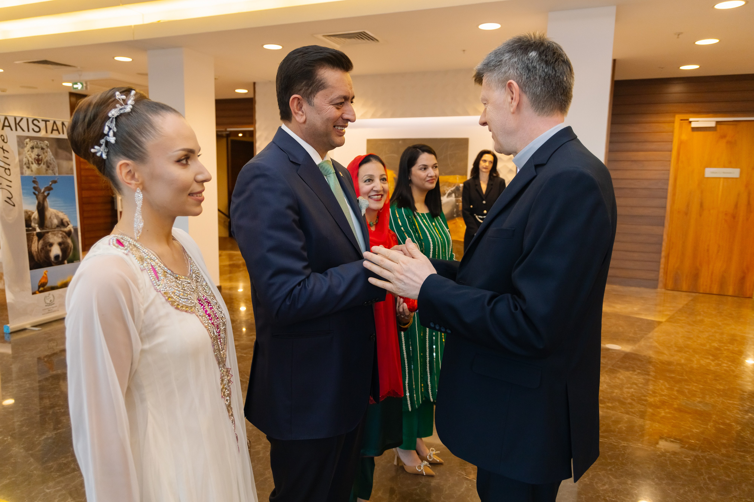 Фотосъемка делегации Пакистана в Беларуси в отеле Марриотт. Свадебный фотограф в Минске/Беларуси Сергей Спиридонов