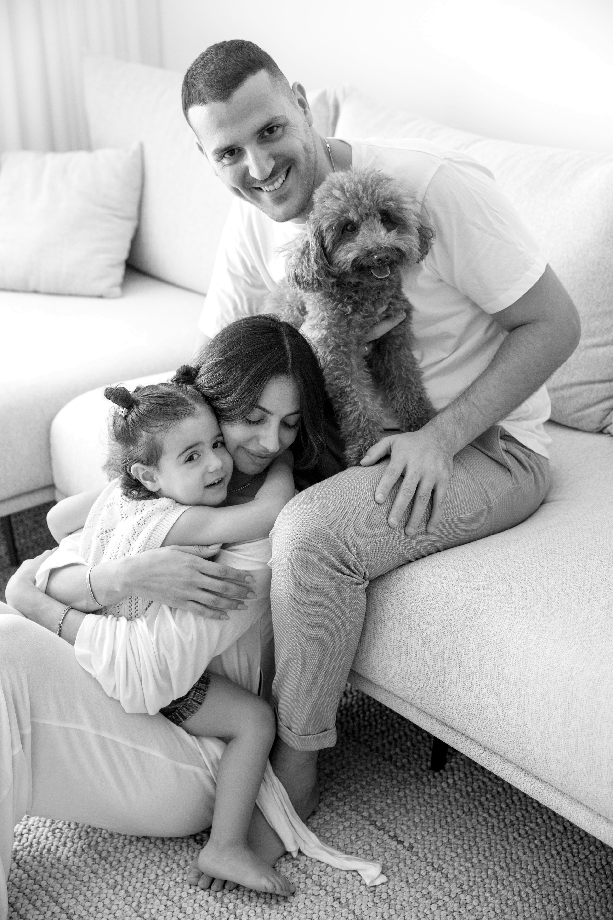 Family photoshoot at home. Главная