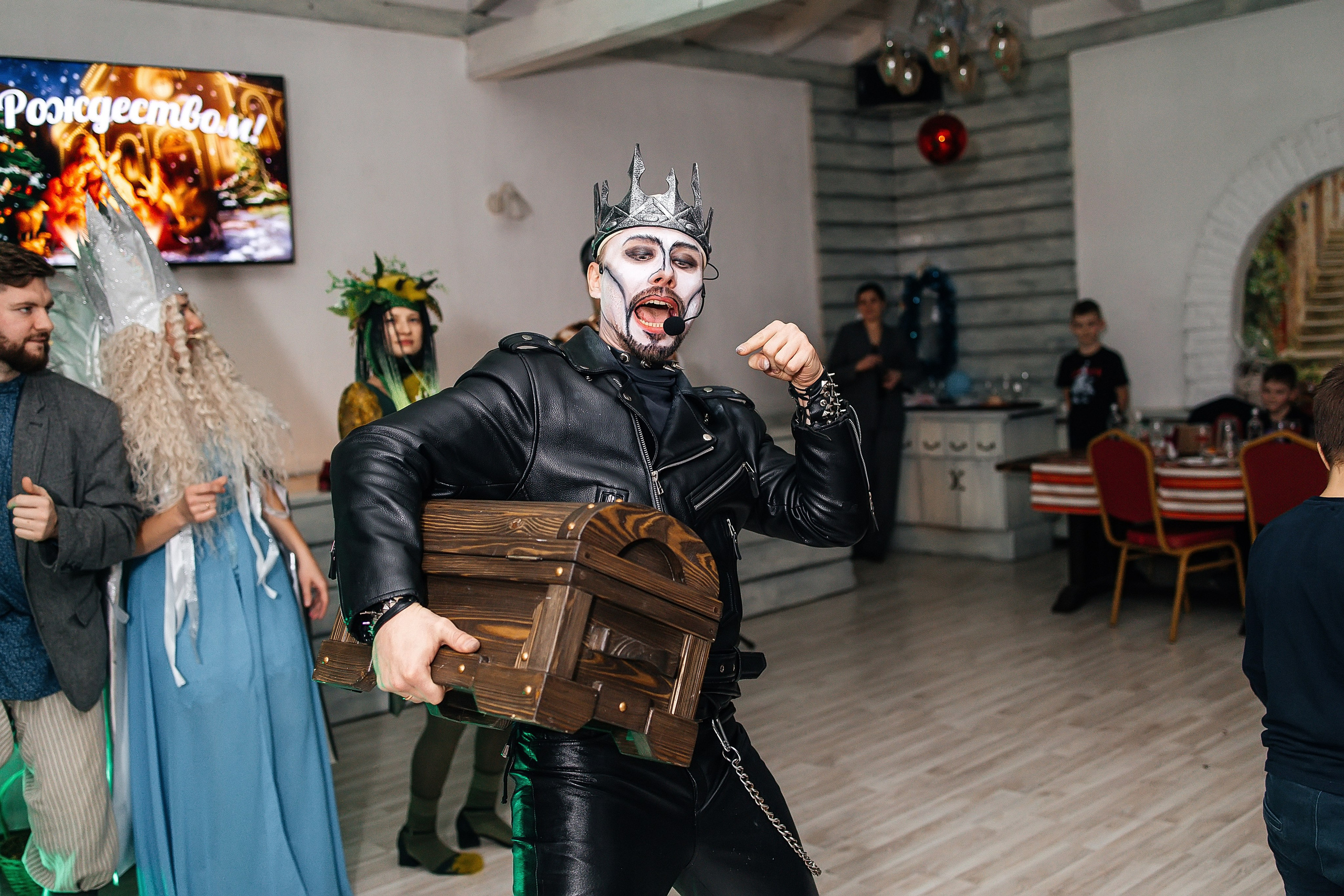 Рождество в ресторане «Казачок». Александр Антонов. Профессиональный свадебный, репортажный фотограф в Москве, Подольске. Фото+Видео на любой праздник