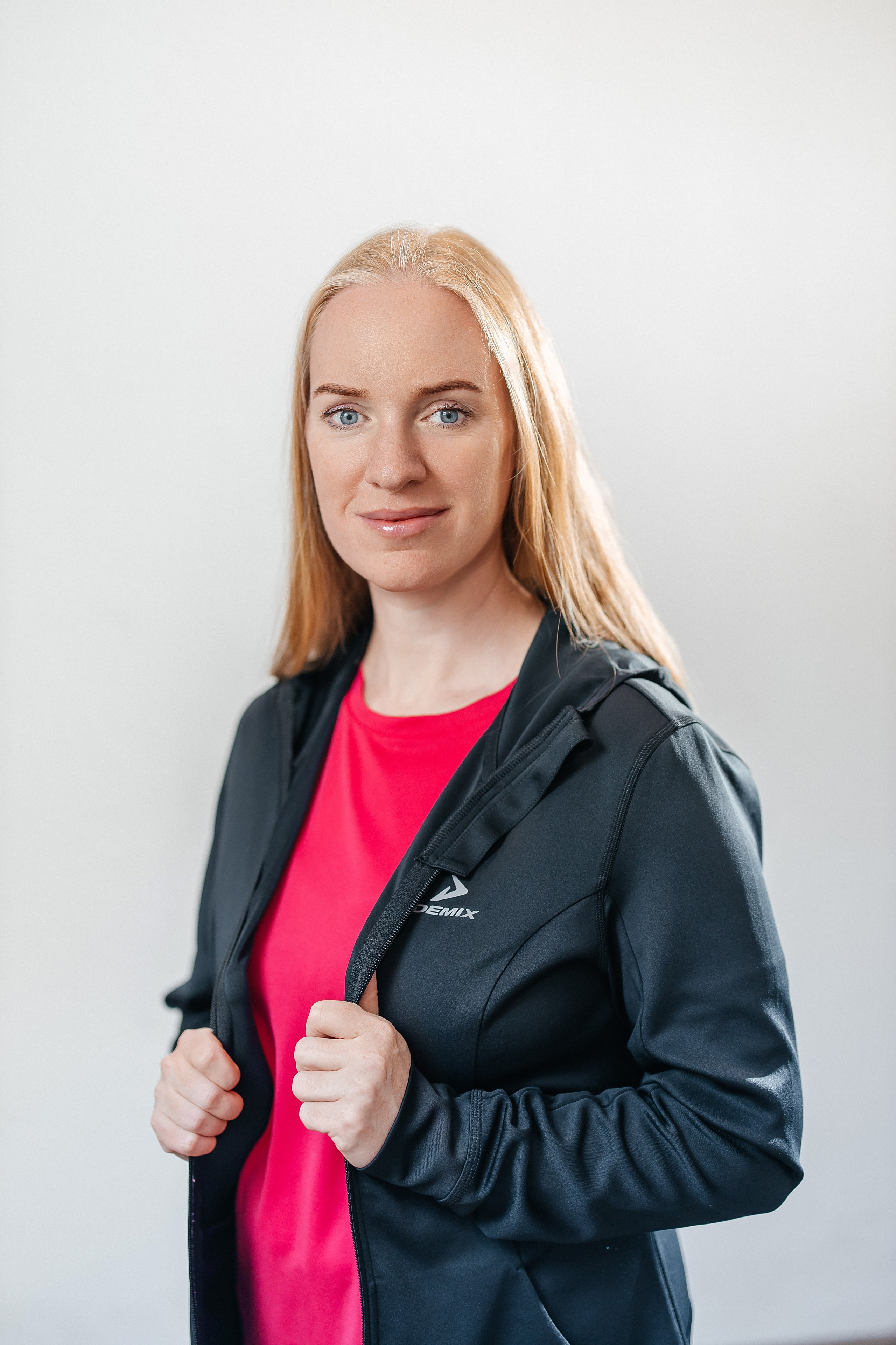 Ольга и Оксана тренера фитнес-зала «Импульс». Александр Антонов. Профессиональный свадебный, репортажный фотограф в Москве, Подольске. Фото+Видео на любой праздник