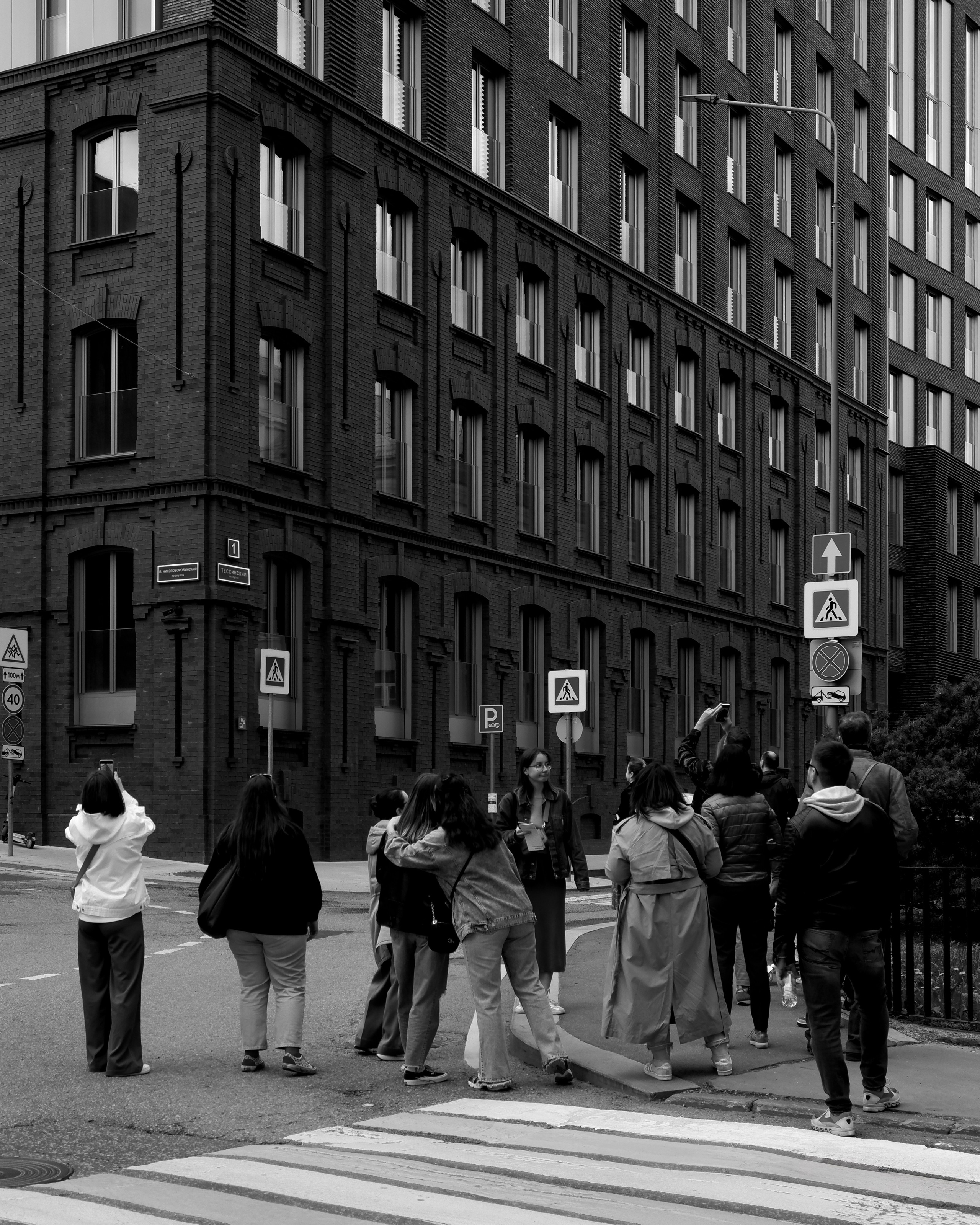 Прогулки с архитектором x A-House. Михаил Мулач | Архитектурный фотограф