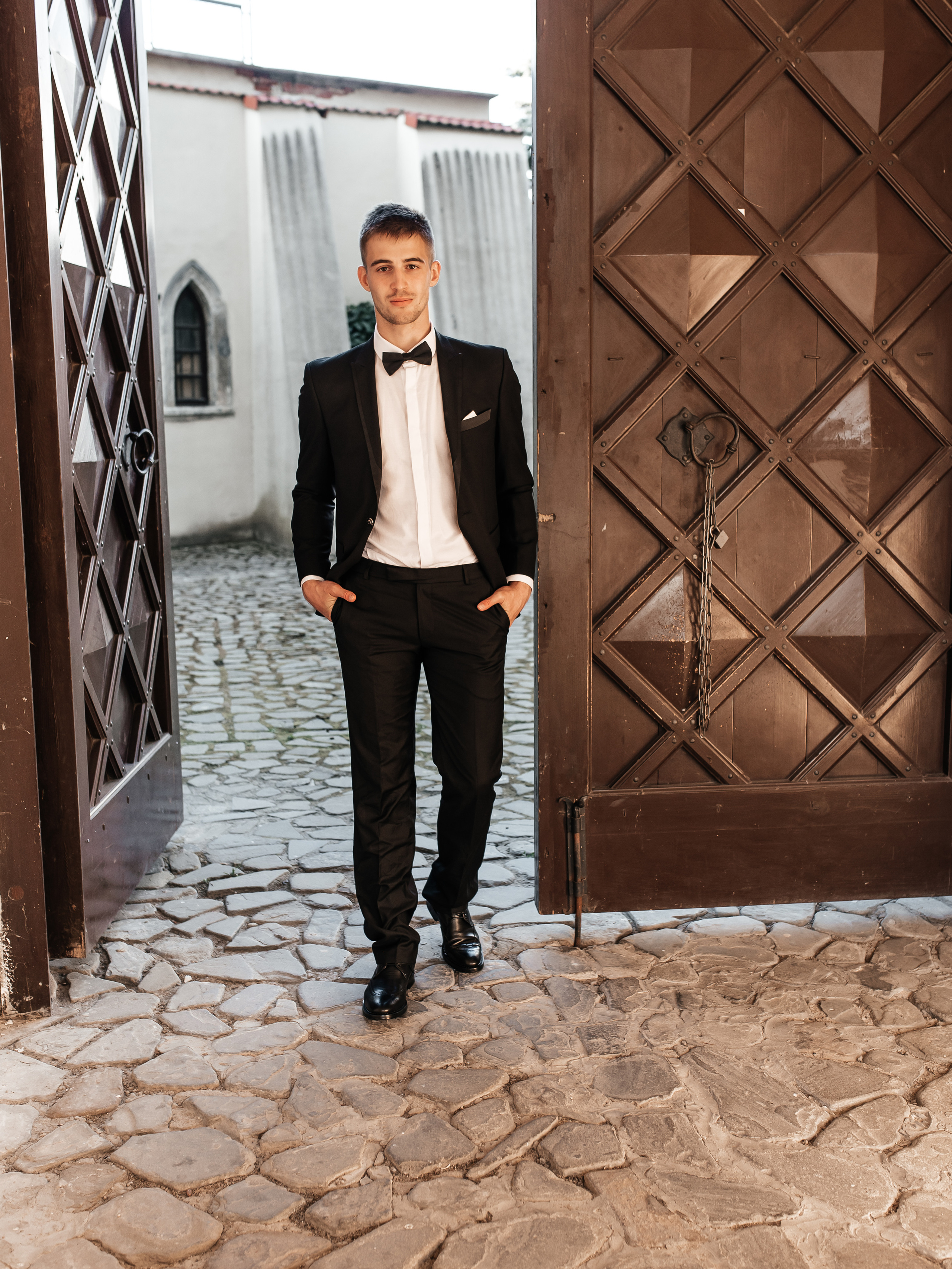 Валентин и Мария. Свадебный салон-ателье Бонжур в Минске Bonjour